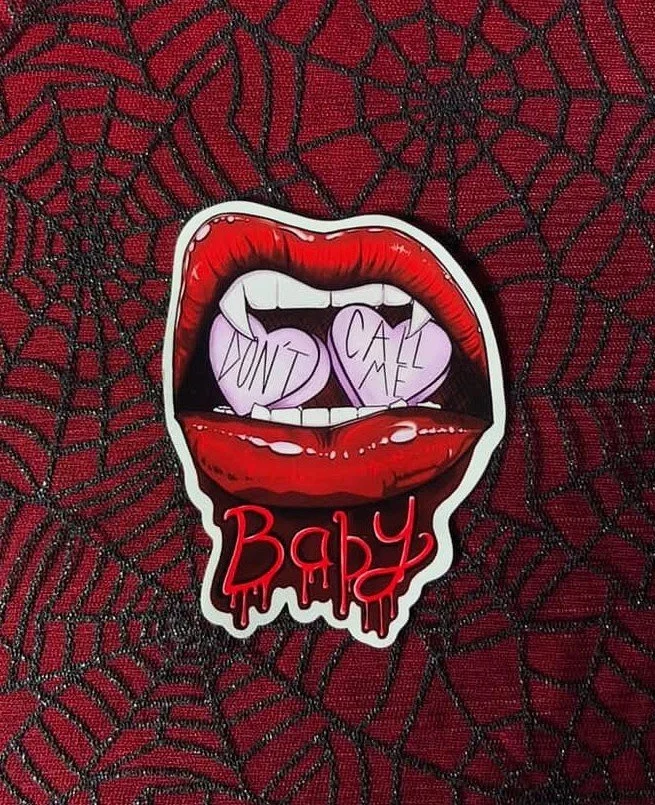 vampire-lips-dont-call-me-baby-magnet-black.jpg