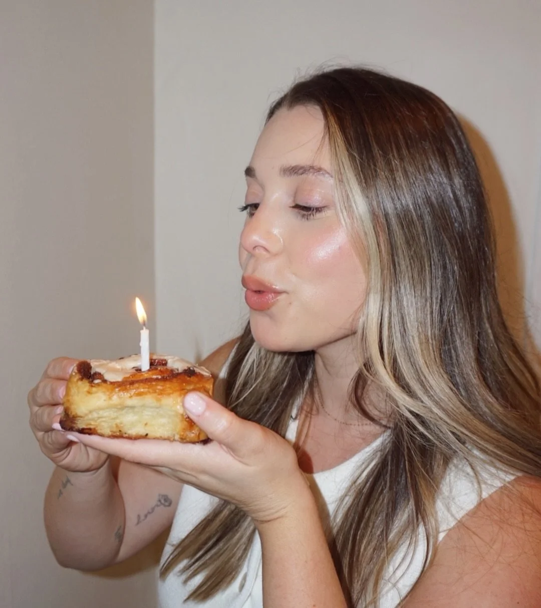 Libra baby⚖️ In honor of my birthday, I&rsquo;m giving a gift to anyone who can guess my age 🪩

Go to my stories to find out &amp; if you&rsquo;re right, it will be waiting at your next facial! 

But&hellip; do you really want to guess correctly? 👀