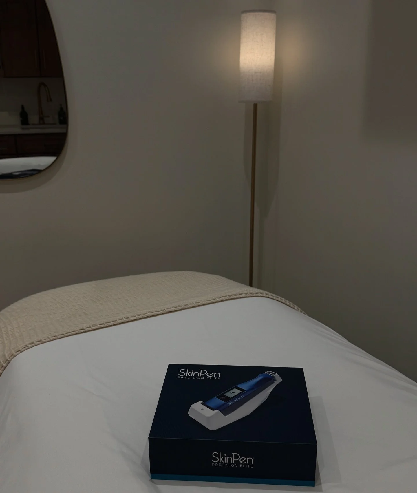 New service! Welcome @skinpen 

Reasons why I love it
🪄 Remodels the skin without heat or chemicals
🪄 Little downtime
🪄 Improves the appearance of acne scars, fine lines &amp; wrinkles on neck 
🪄Long lasting improvement