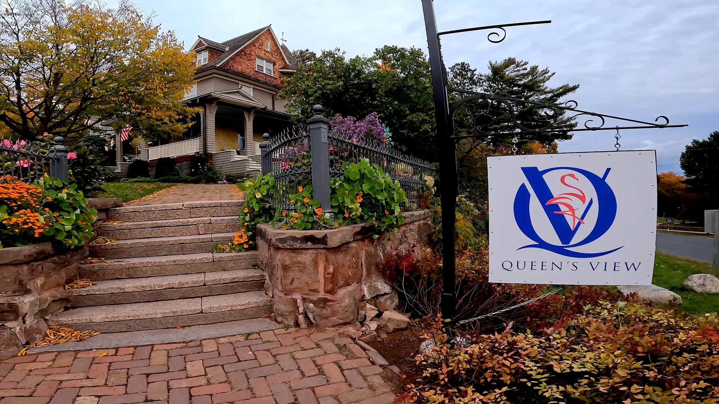 QV SIGN AND STAIRS FALL COLORS.jpg