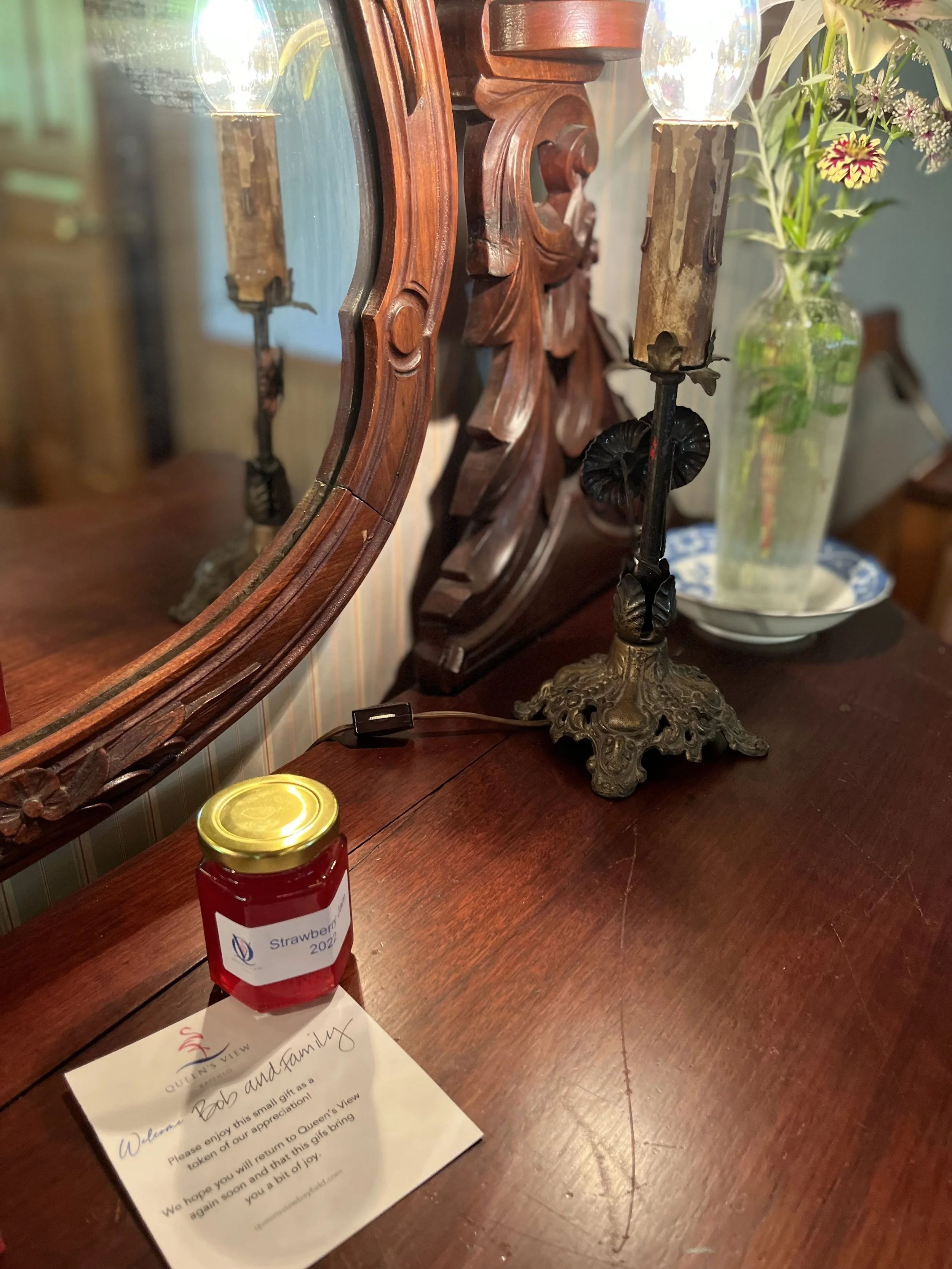 Queen's View - DETAIL of jam and note (vertical).jpg