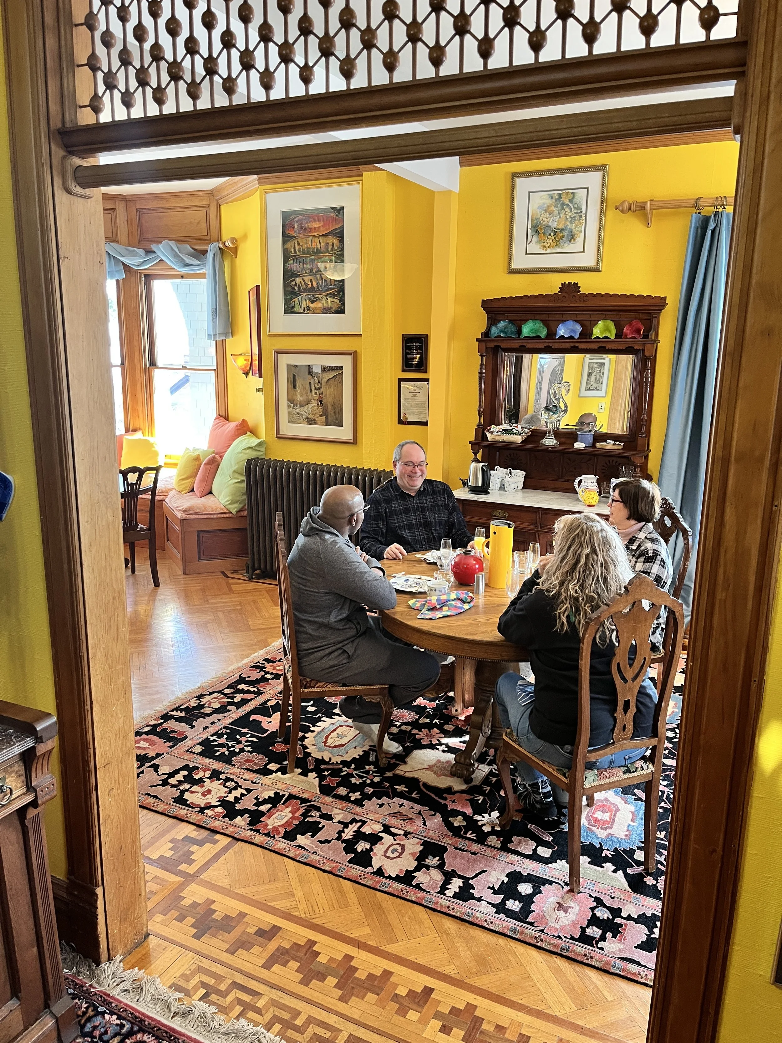 Queen's View - Guests friends enjoying breakfast view from stairs.JPG