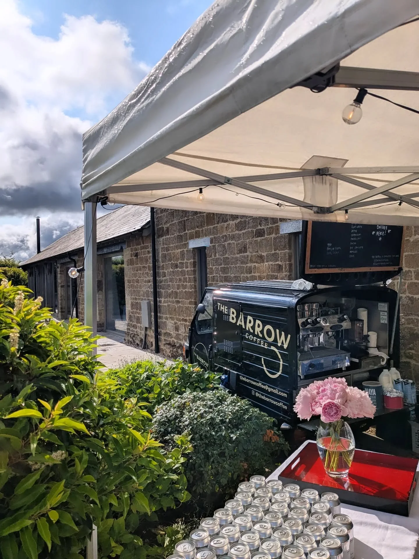 Today is @thesummerfaircotswolds 
A stunning venue with the most gorgeous wares 
Don't miss your chance to get up here! And for a coffee too!
.
.
.
.
#coffeevan #event #preloved #sale #cotswolds