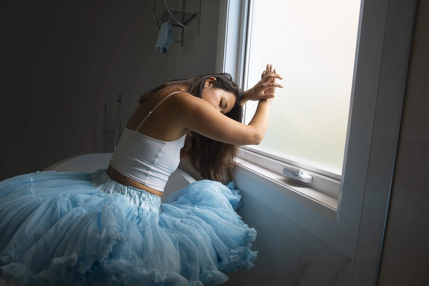 She Had No Tears.

For many years I was unable to fully express my emotions in situations that were
challenging.  Starting with my parent’s destructive marriage and difficult divorce, the dissolution of my own first marriage, the medical trauma of an
