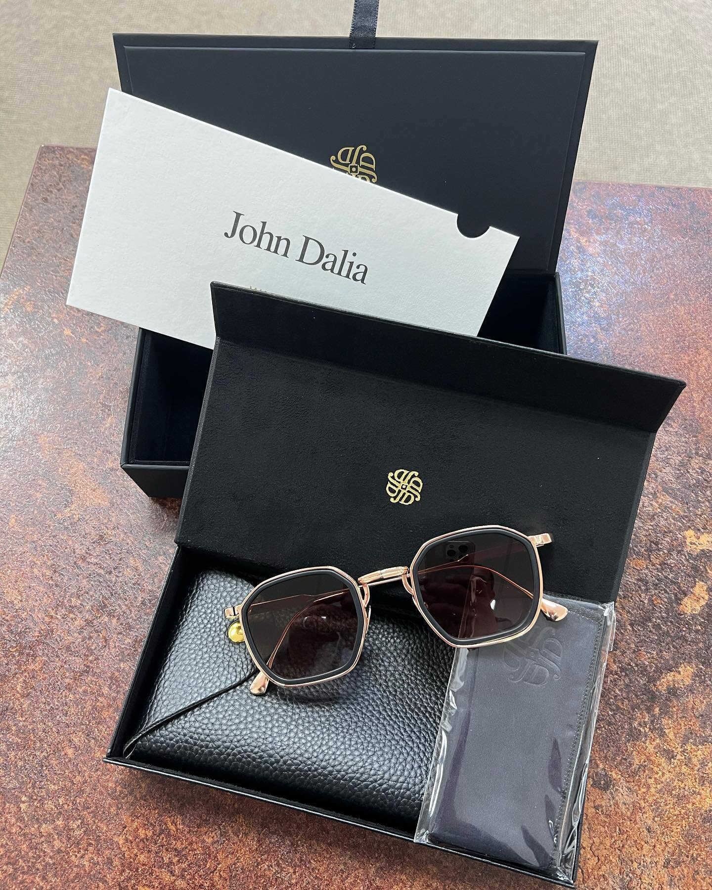 John Dalia has dropped! EDNEY &amp; EDNEY are one of just 5 stockists in the UK of this stunning new luxury collection. 
#johndalia 
#luxurysunglasses
#luxuryeyewear 
#handmadeinfrance 
#independentopticians 
#monsonroad 
#tunbridgewells 
#kent 
#😎?