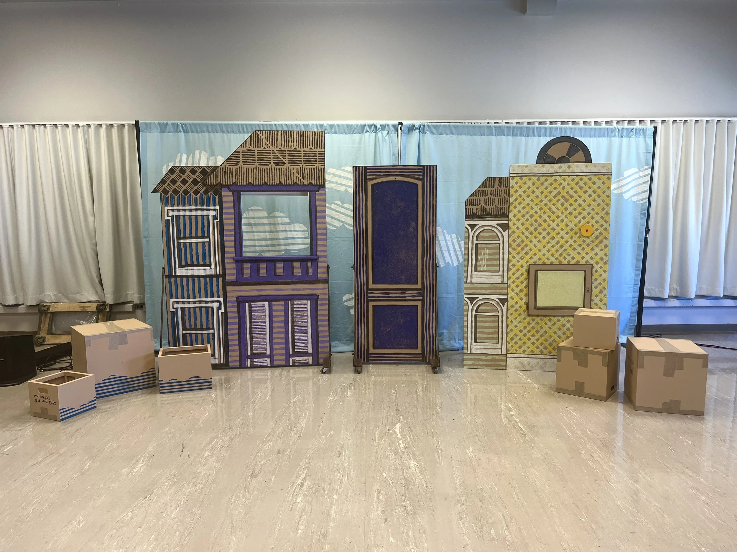 cardboard inspired scenery - My Robot Children's Tour