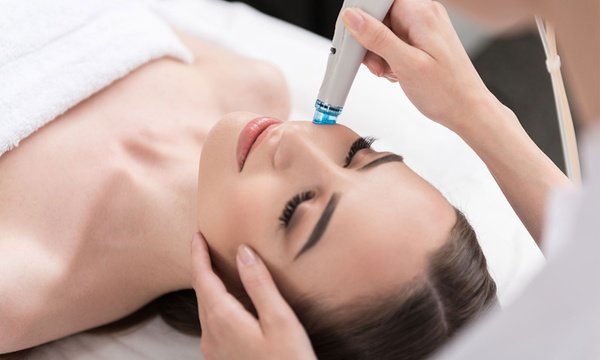 HydraFacial and Microdermabrasion treatment to cleanse, exfoliate, and hydrate skin at Lakeside Skin & Laser, Penticton