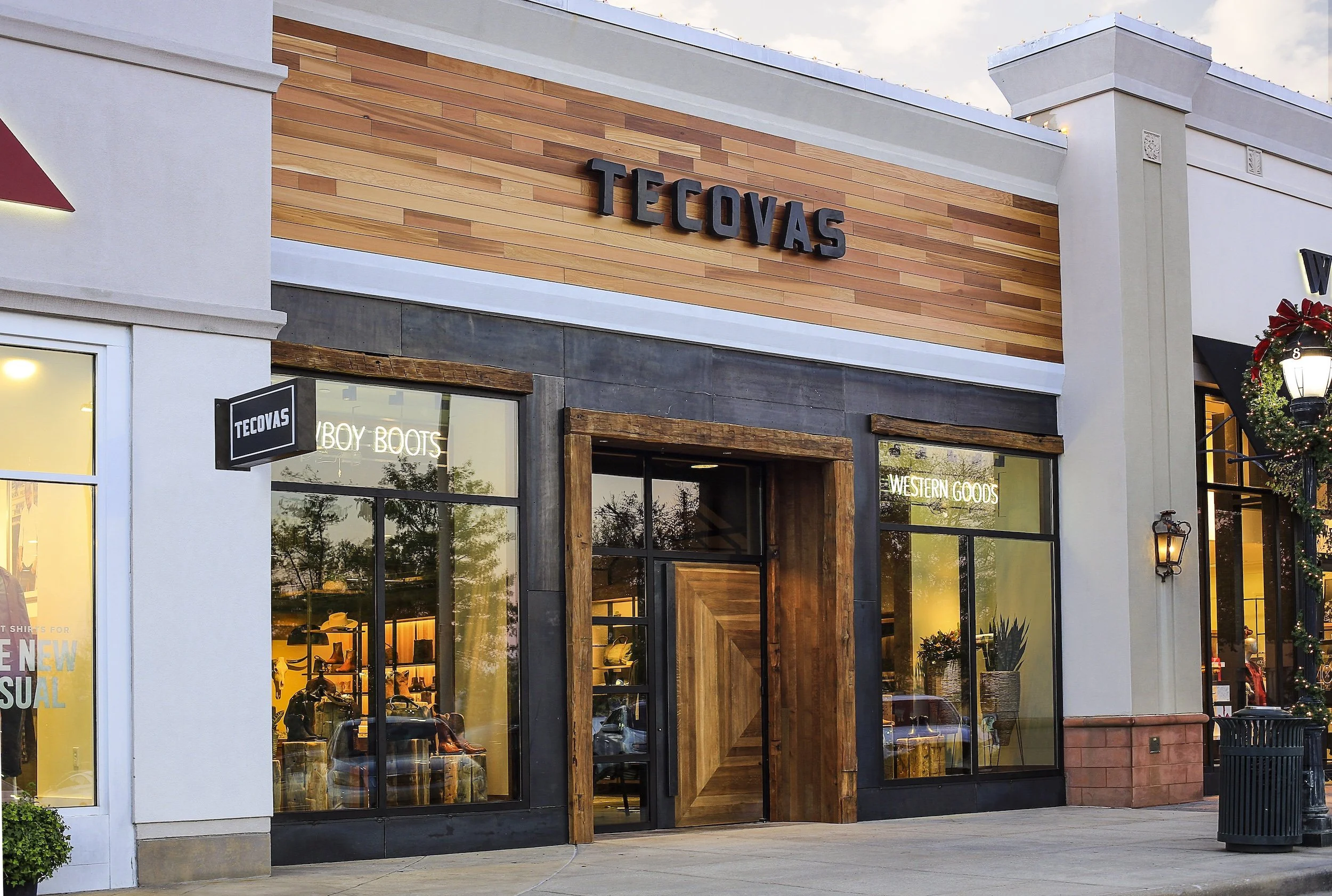 TECOVAS-Birmingham_storefront_retouch.jpg