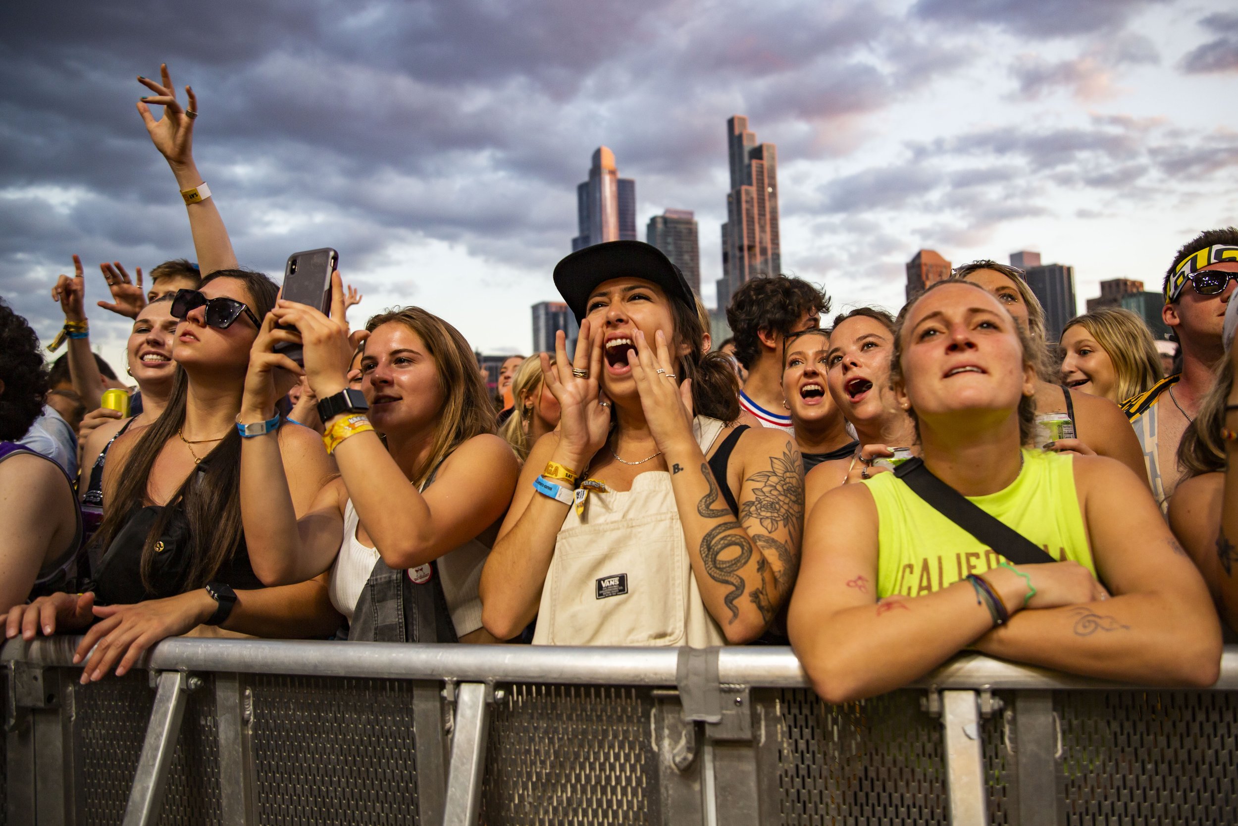  Fans wait for Chelsea Culter’s performance at Lollapalooza July 30, 2022 in Grant Park, Chicago. Tess Crowley/The Michigan Daily. 