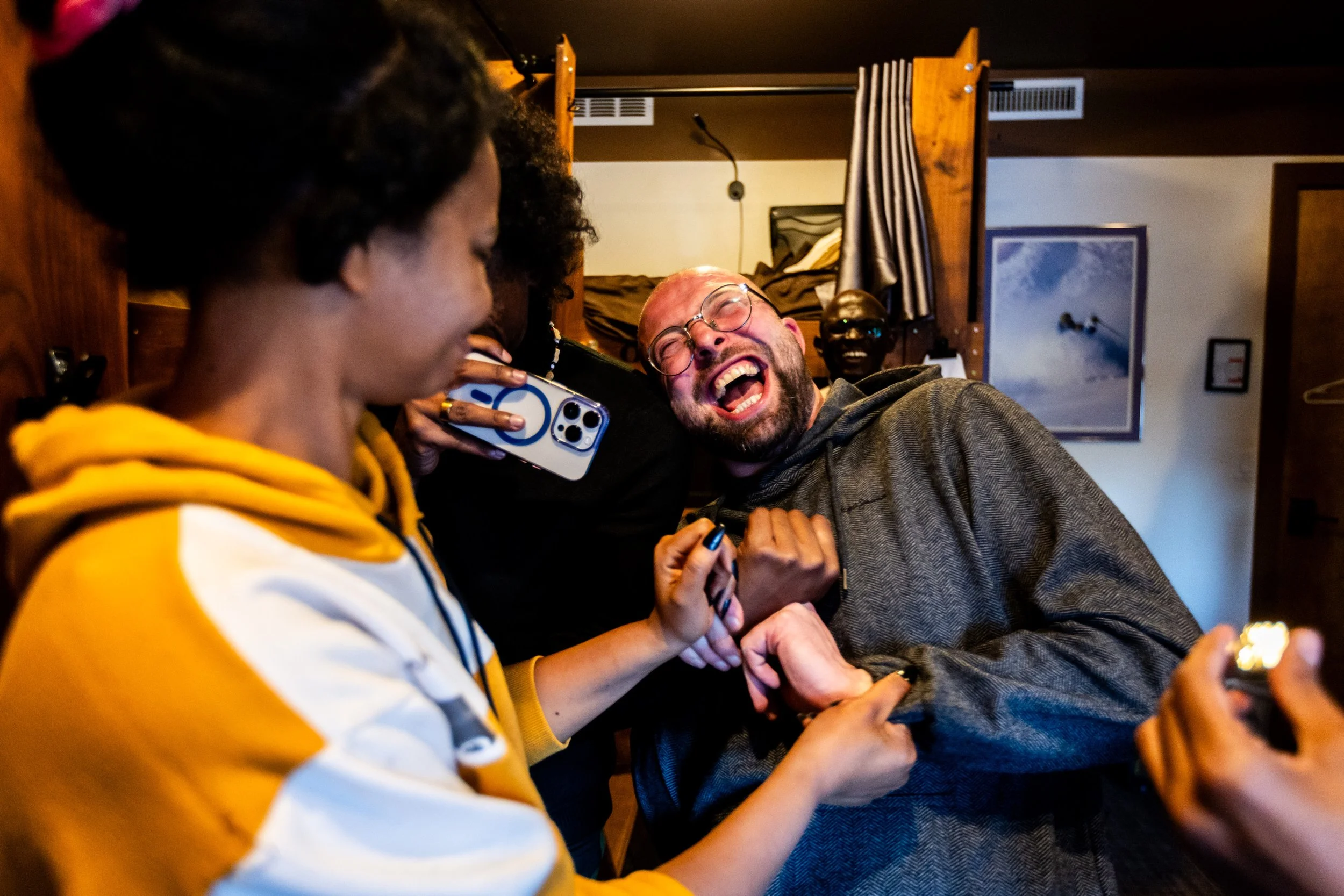  “Khartoum” editor Yousef Jubeh, center, pretends to be surprised when “Khartoum” Sudanese directors Rawia Alhag, Ibrahim Snoopy, Anas Saeed and Timeea Mohamed Ahmed, from left, gift him a custom ring from Sudan to show their appreciation for his wor