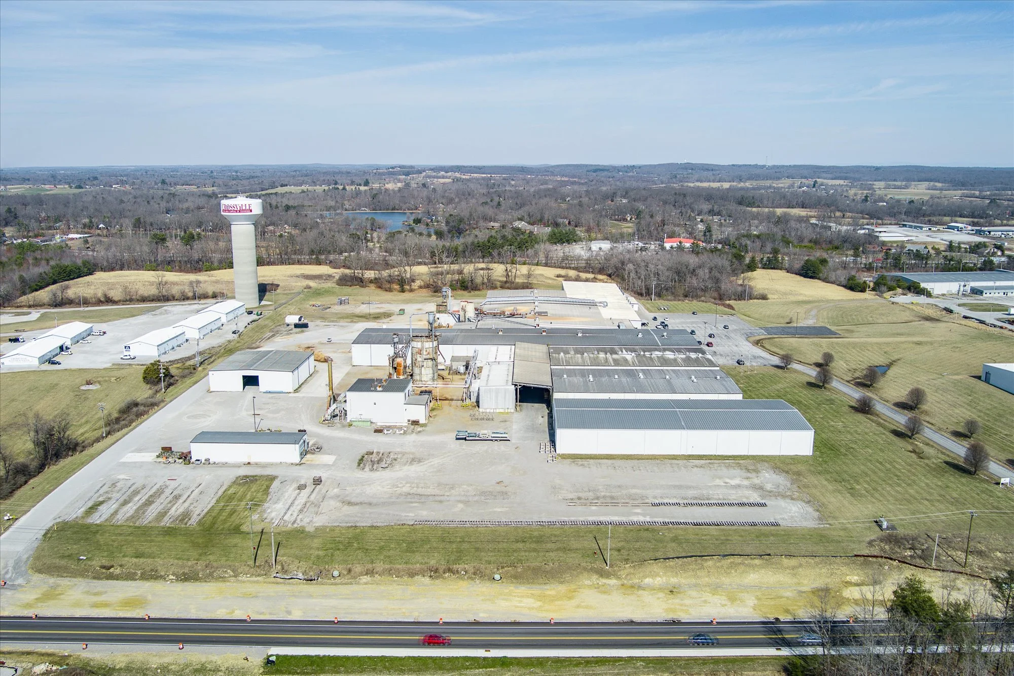 656 Interstate Dr, Crossville, TN 38555 — The Real Equity Group