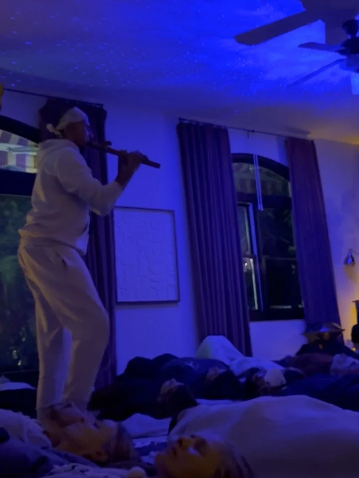 The Human Aeon community tapped in deep last night at our powerful Breakthrough Breathwork session.  So much gratitude for our facilitator, Human Aeon Instructor, @sean_hertel and guest co-facilitator (and comrade in LBC&rsquo;s pulmonaut movement) @