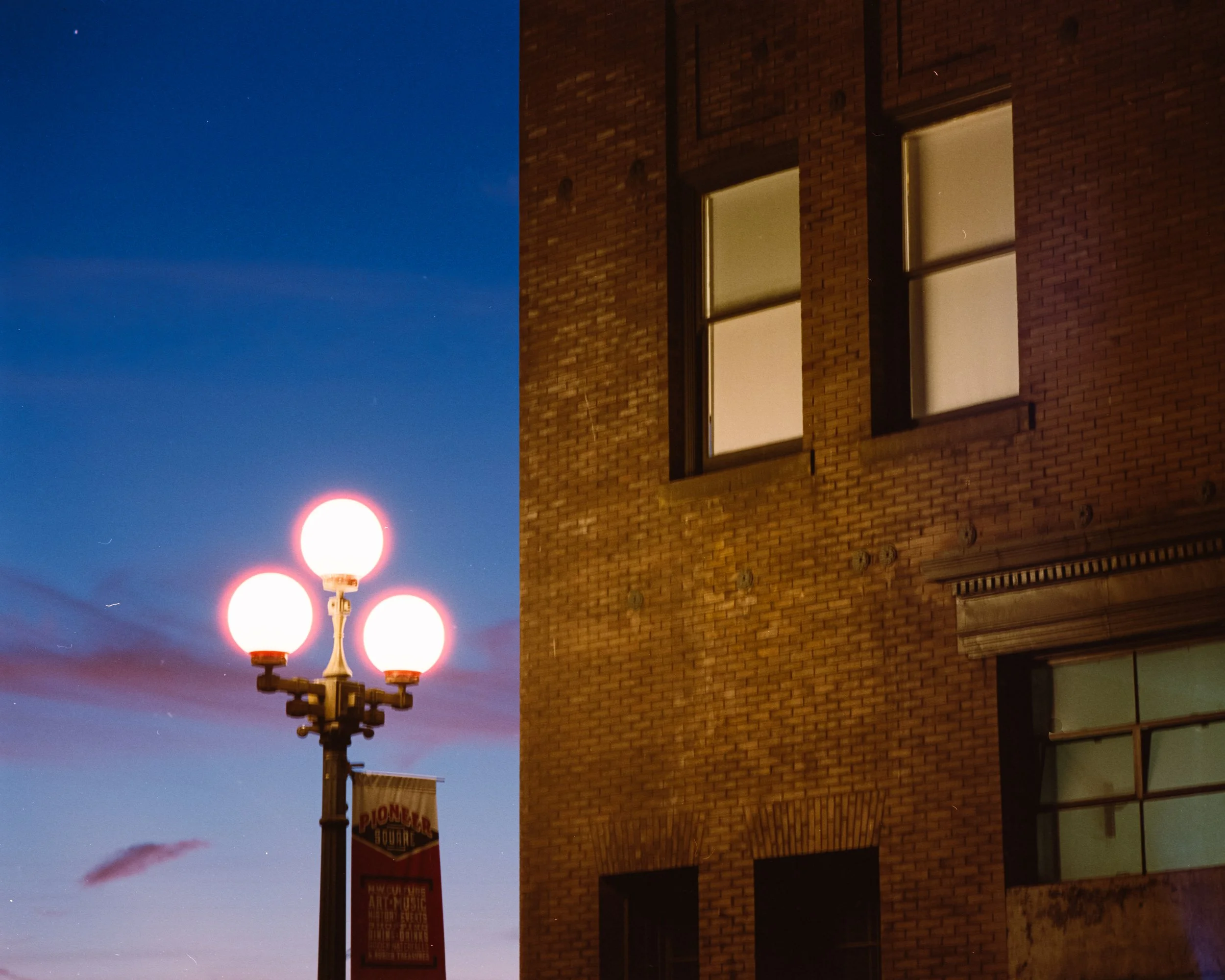 Sundown in Pioneer Square (2021)