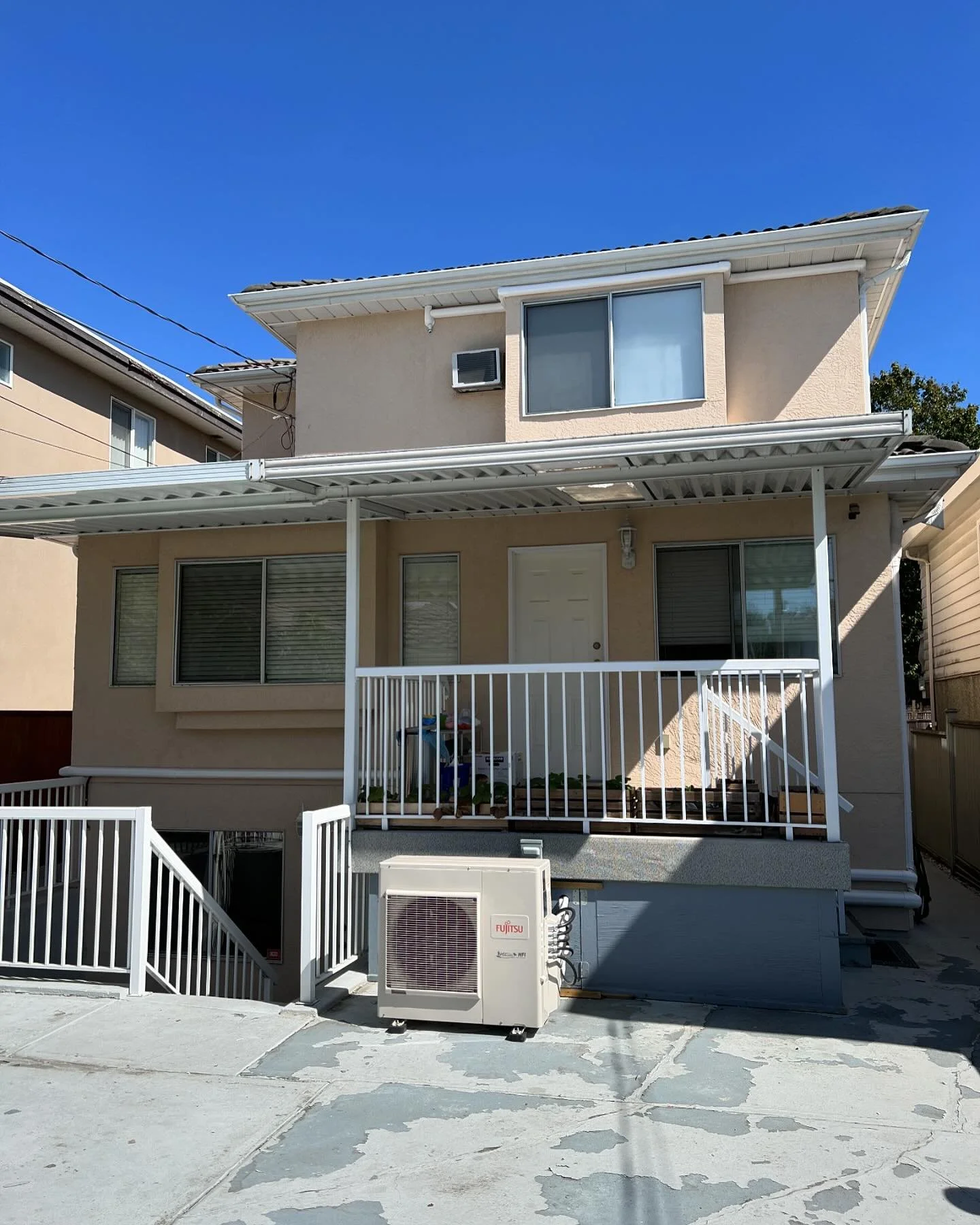 Multi-head ductless install :) we love Fujitsu ❤️