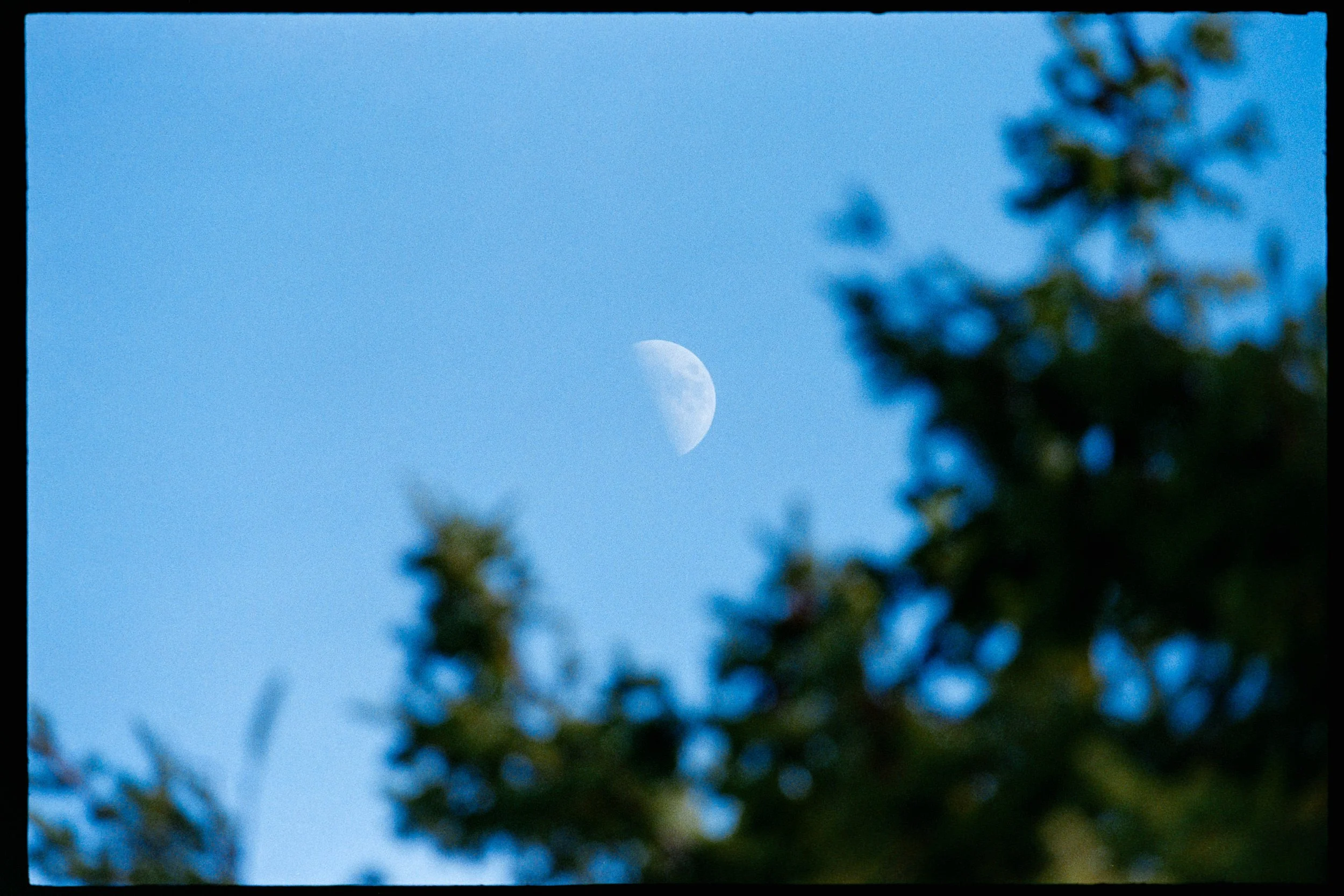 RFerand_C114-Elan7-Superia200_15_Moon - Neck Point_SD_WEB.jpg