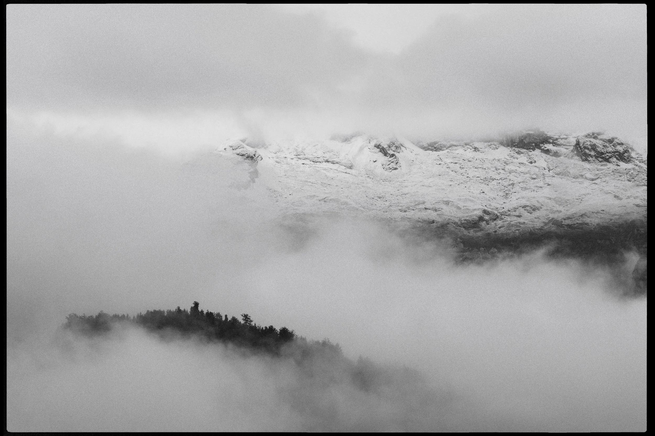 RFerand_20240928_R6_6746-Fog on Manigod-HD.jpg