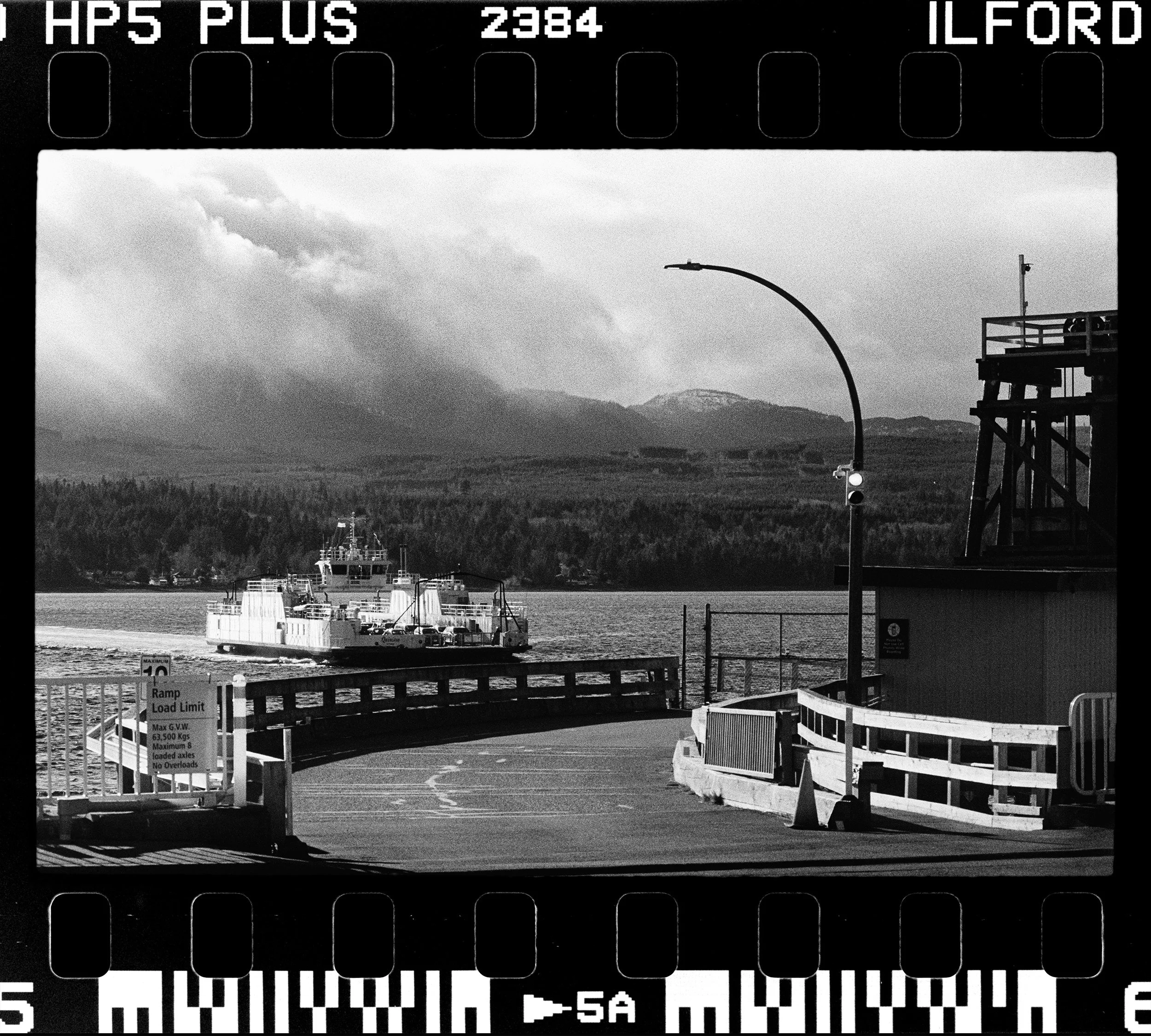 BnW85-F3T-HP5(800)15-Denman-Island-HD.jpg