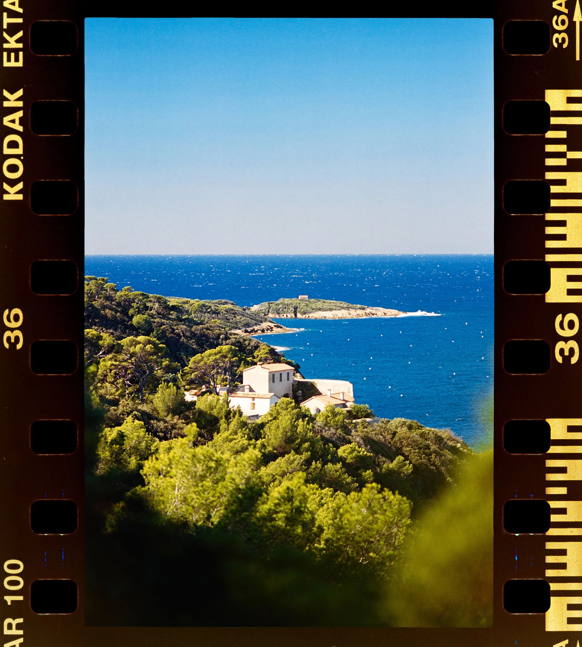 RFerand_C97_F3_Ektar100_28-Edit-Port Cros-HD.jpg