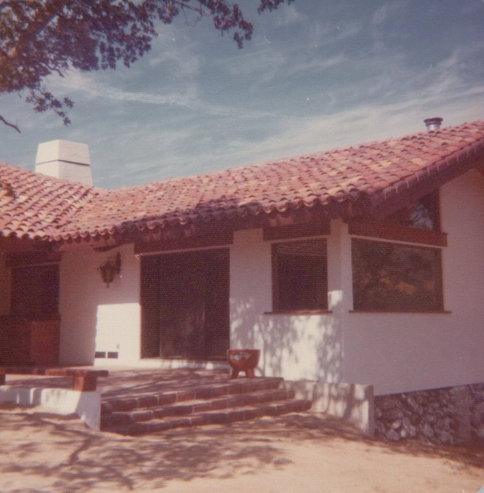 1975_October_House Warming_0026.jpg
