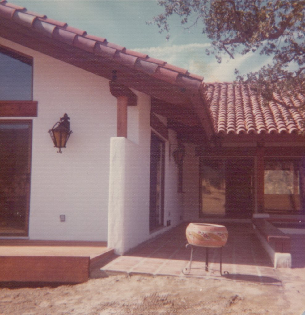 1975_October_House Warming_0028.jpg
