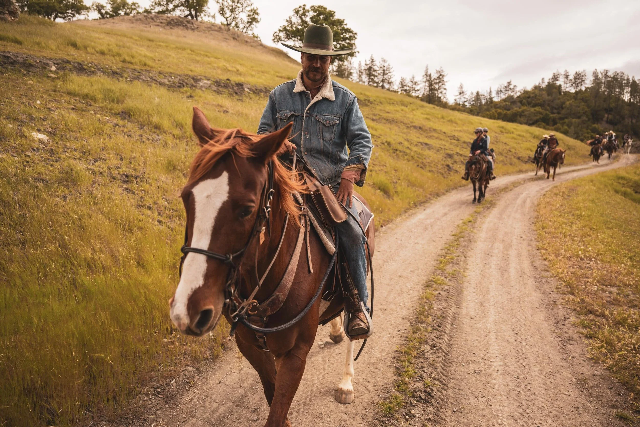 🚨 RARE LAST MINUTE OPENING 🚨

One room just opened up on our June 11&ndash;14 Dude Ranch Getaway! We&rsquo;re fully booked for the rest of 2026*, so if you&rsquo;ve been hoping to ride with us this year, this is your chance!

What to expect:
🤠 Day