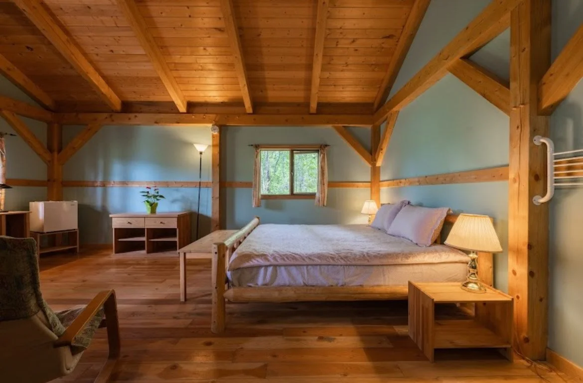 Chancellor Cabin:Jet Tub + 1 King Bed