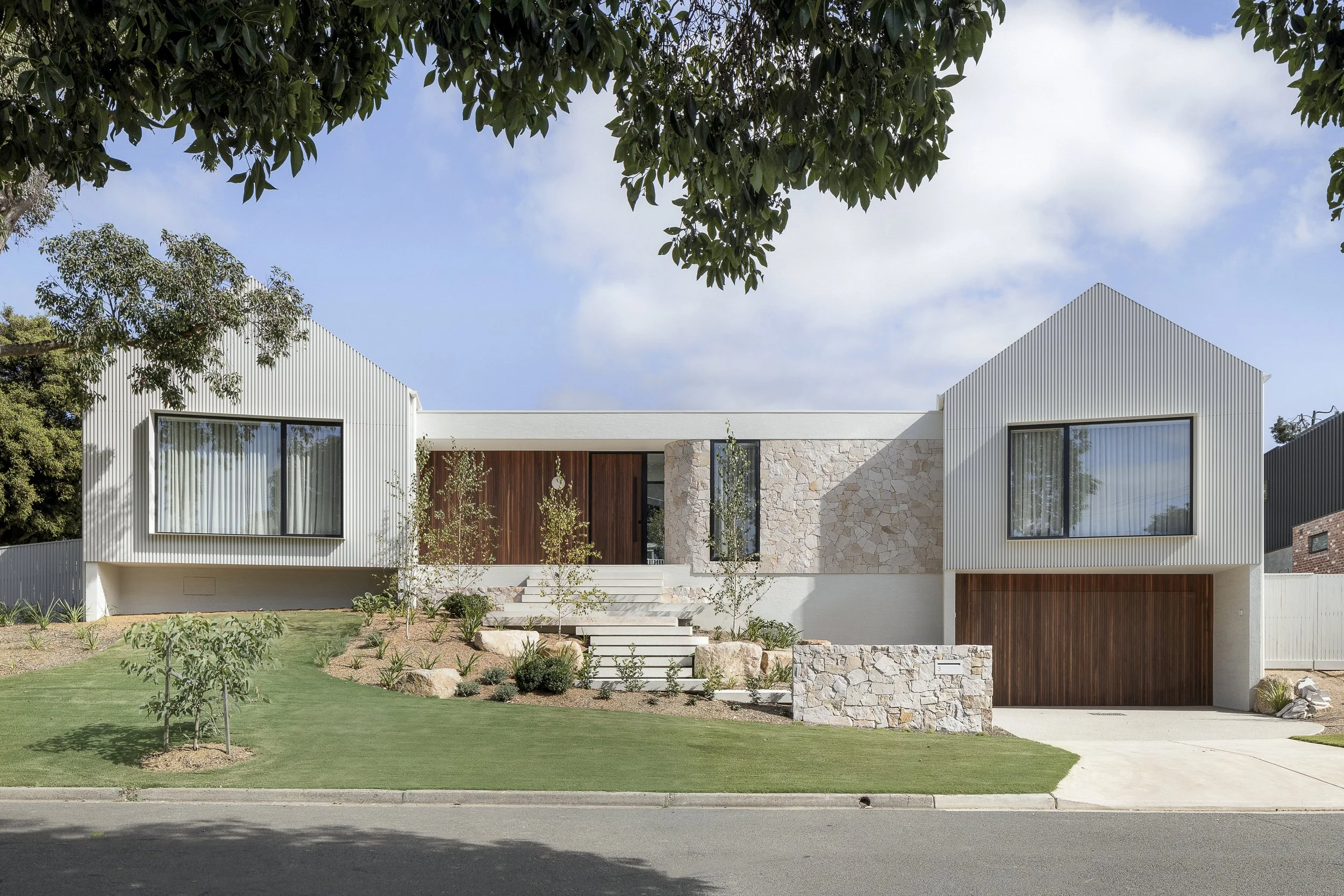 3-Strathallyn-003.jpg
