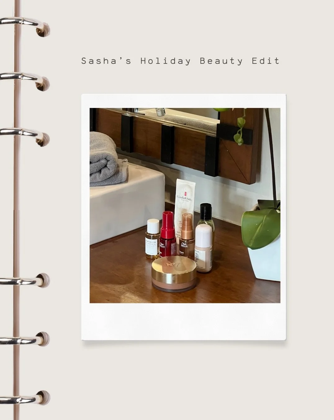 A look at what our Communications Director, Sasha, took away to Thailand 🌴✈️ A beauty bag full of SM favourites, of course!