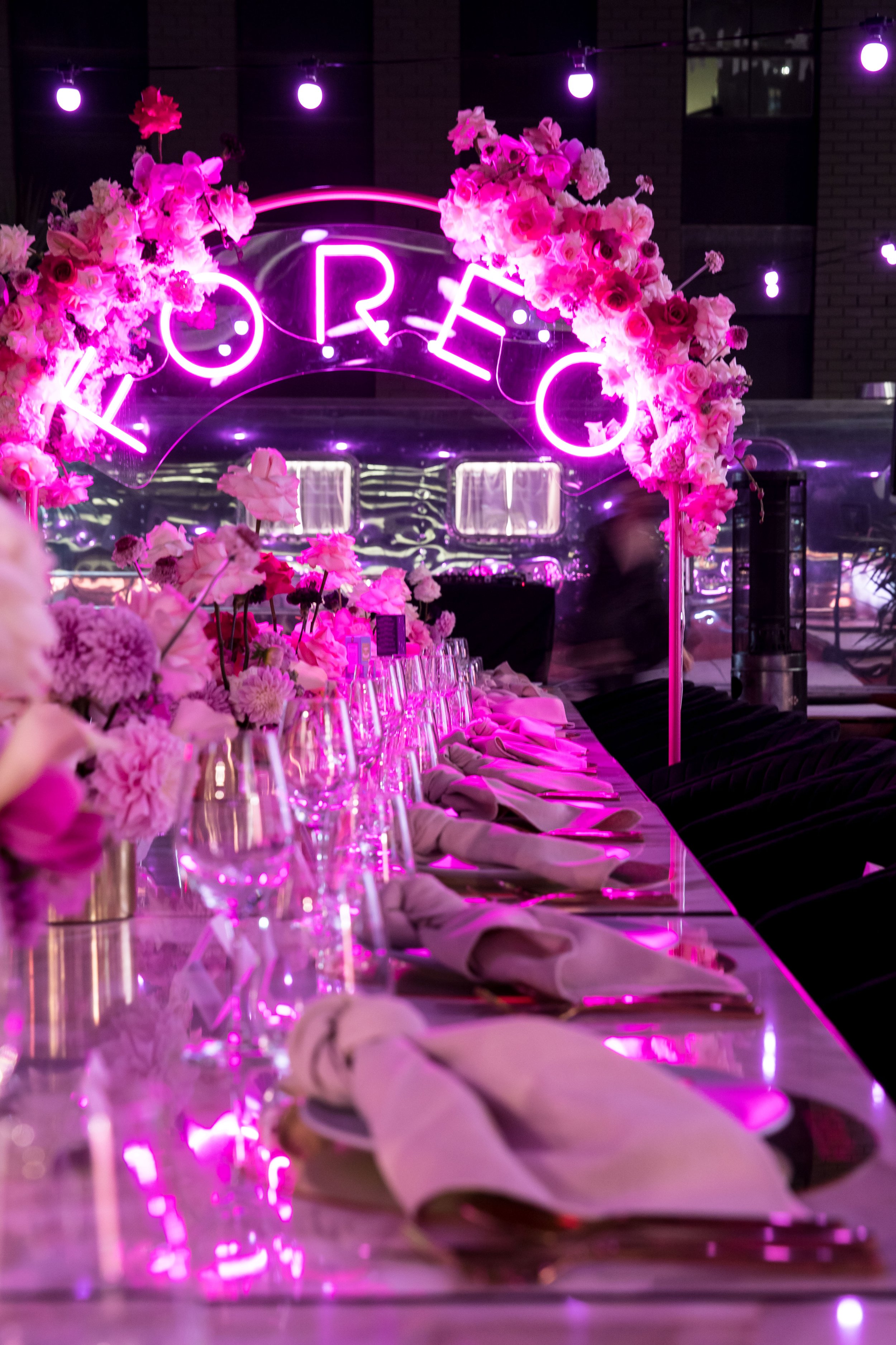 FOREO UFO Event - Neon Light.jpg