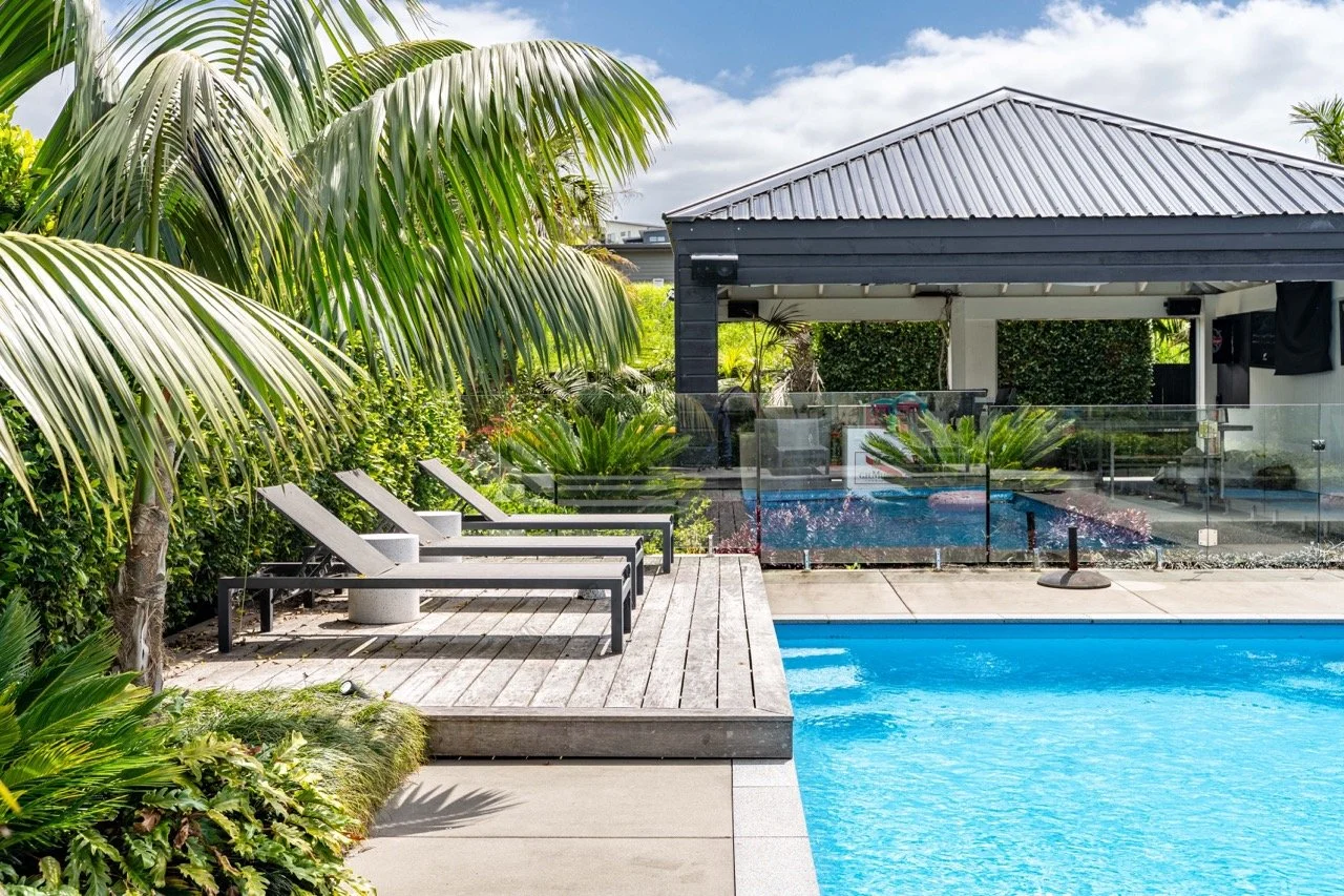 Outdoor photos-4 Large.jpeg