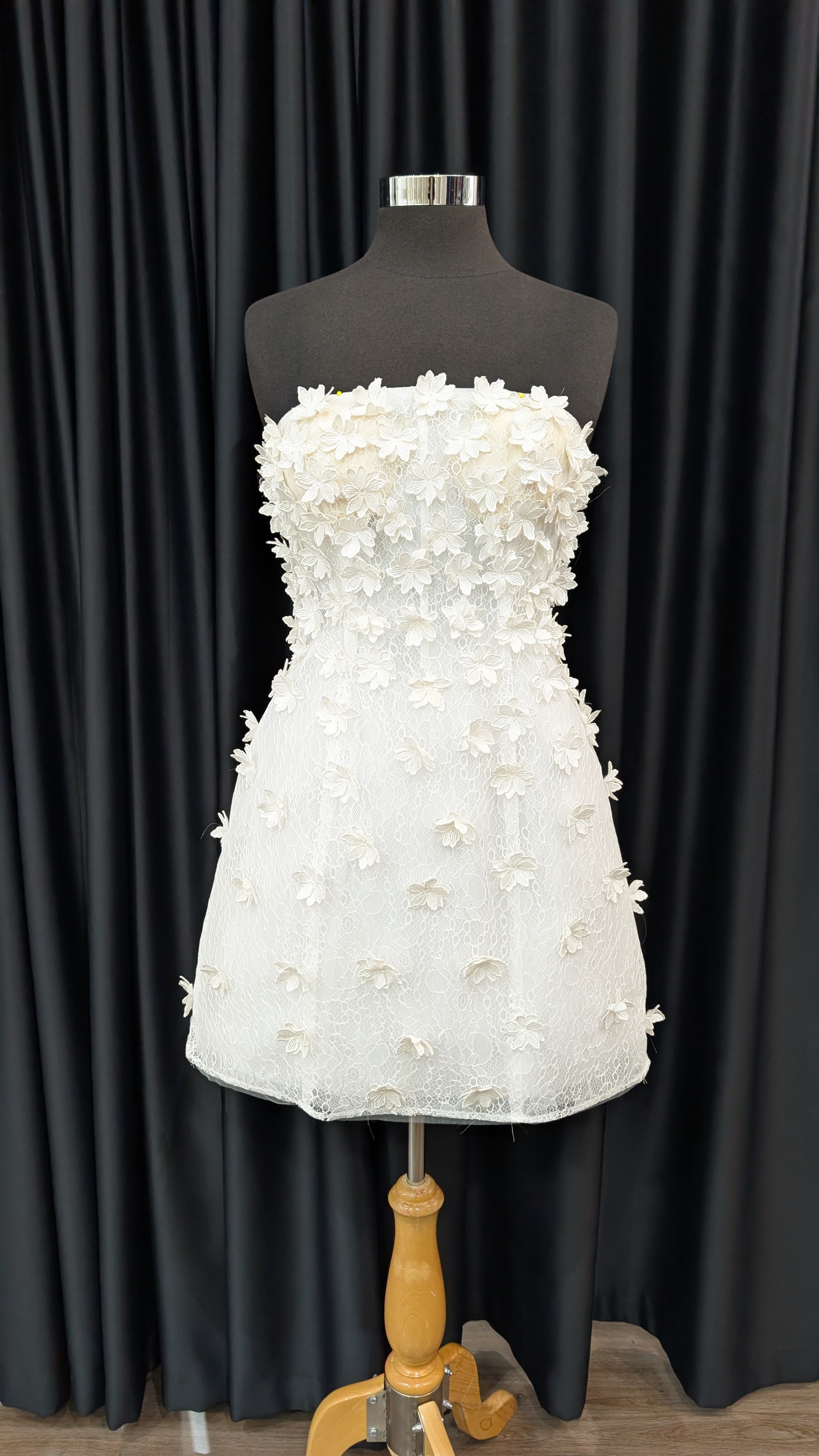 Frangipani mini dress - sz 12