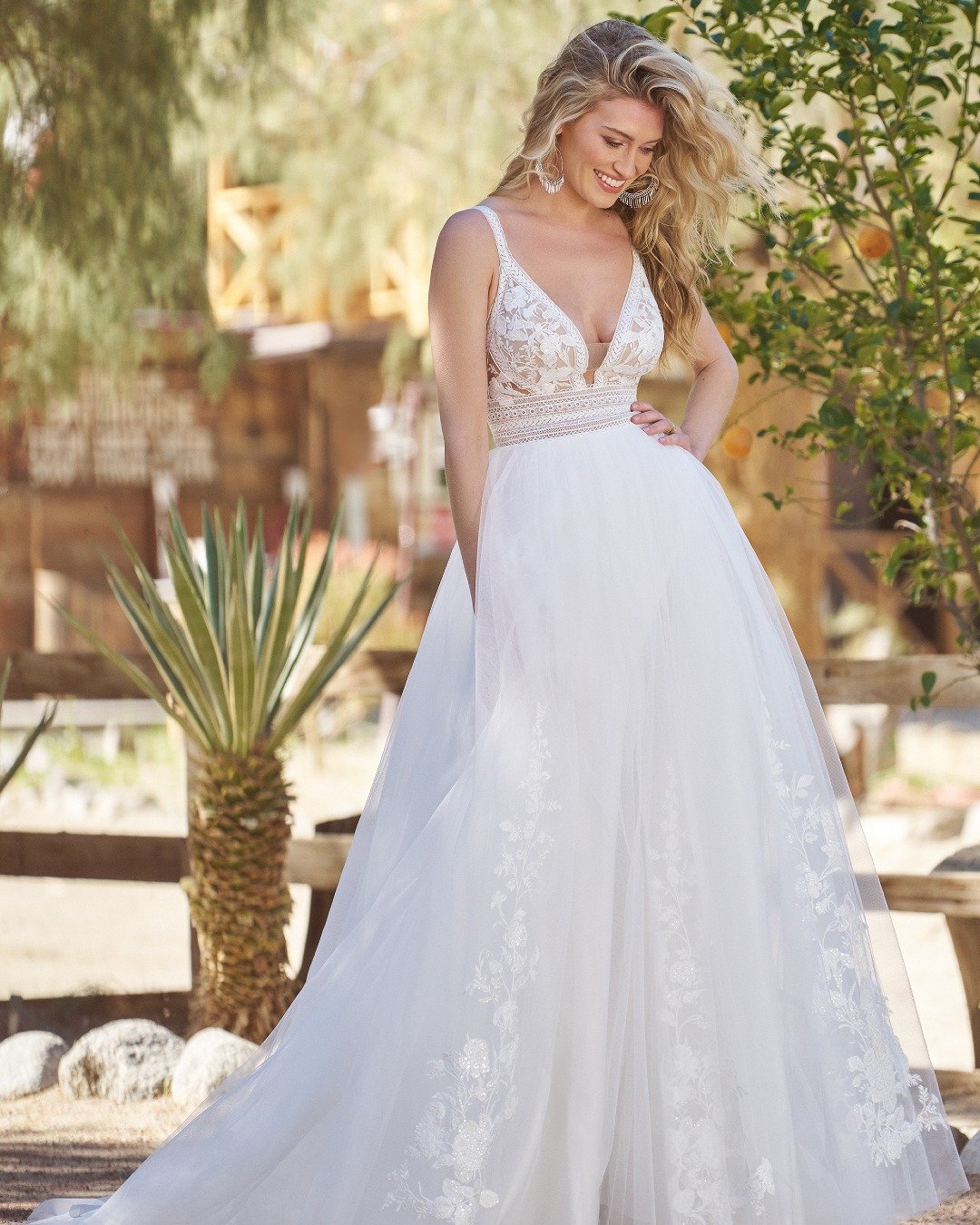 Hallie is one of our discontinued Gowns currently located in our Boronia Store. Snatch her up at her amazing discounted price before she's gone for good!

RRP: $3095
Discounted: $1795

Offer applies until 31/10/2025 so don't waste any time 🤍