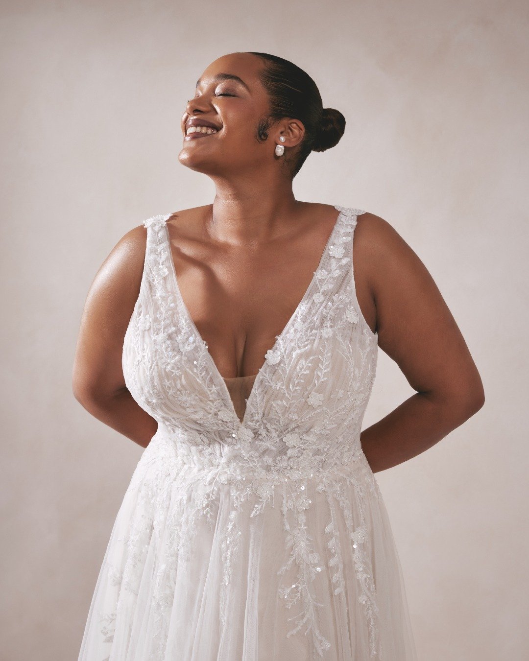 A moment for Noemie ✨

#missbella #missbellabridal #bridalboutique #bride #debutante #formal #melbournebrides #2025bride #2026bride #sydneyroadbridal #sydneyroadbrunswick #bridesofmelbourne #weddingplanning #photoshoot #justinalexander #style_noemie