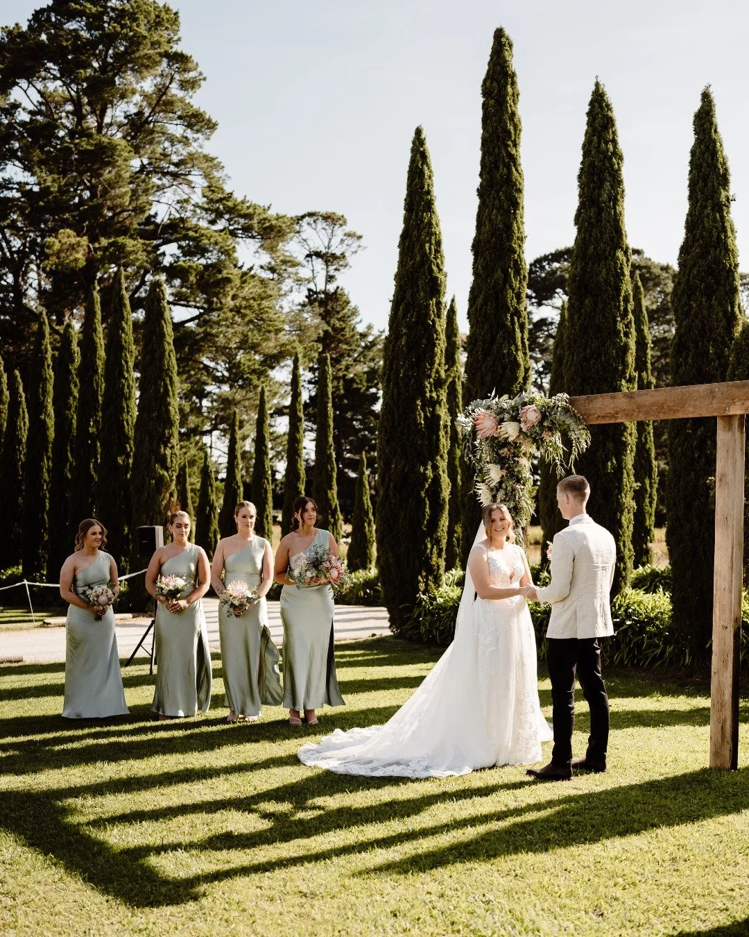 Love is the air with beautiful Lauren and her new Husband 🤍

#missbella #missbellabridal #bridalboutique #bride #debutante #formal #melbournebrides #2025bride #2026bride #sydneyroadbridal #sydneyroadbrunswick #bridesofmelbourne #weddingplanning #pho