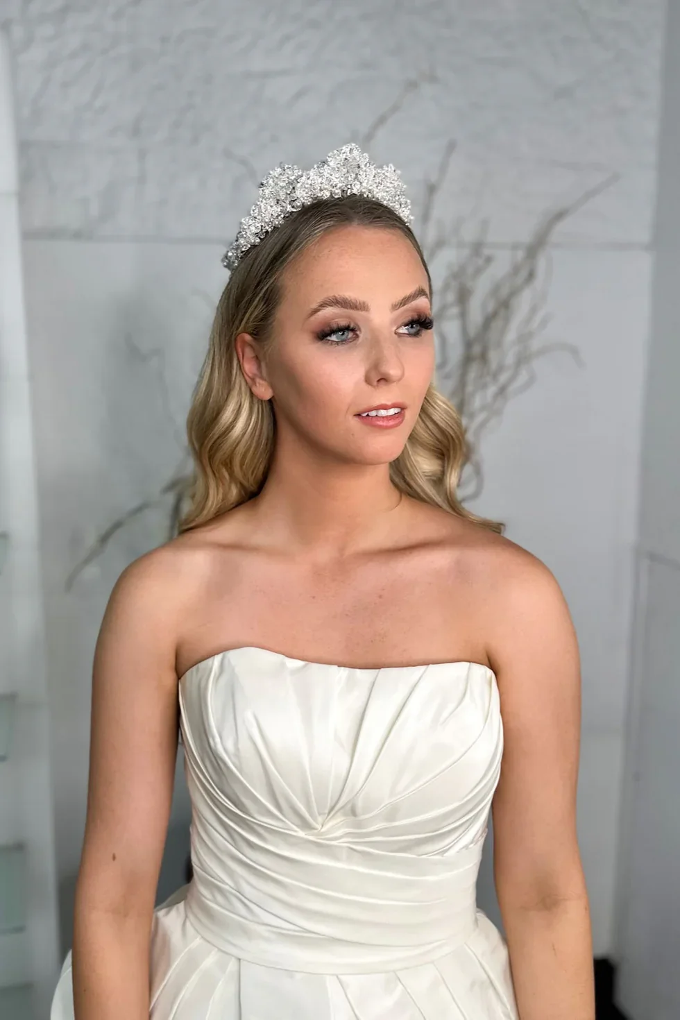 3107 Simona Crown.webp