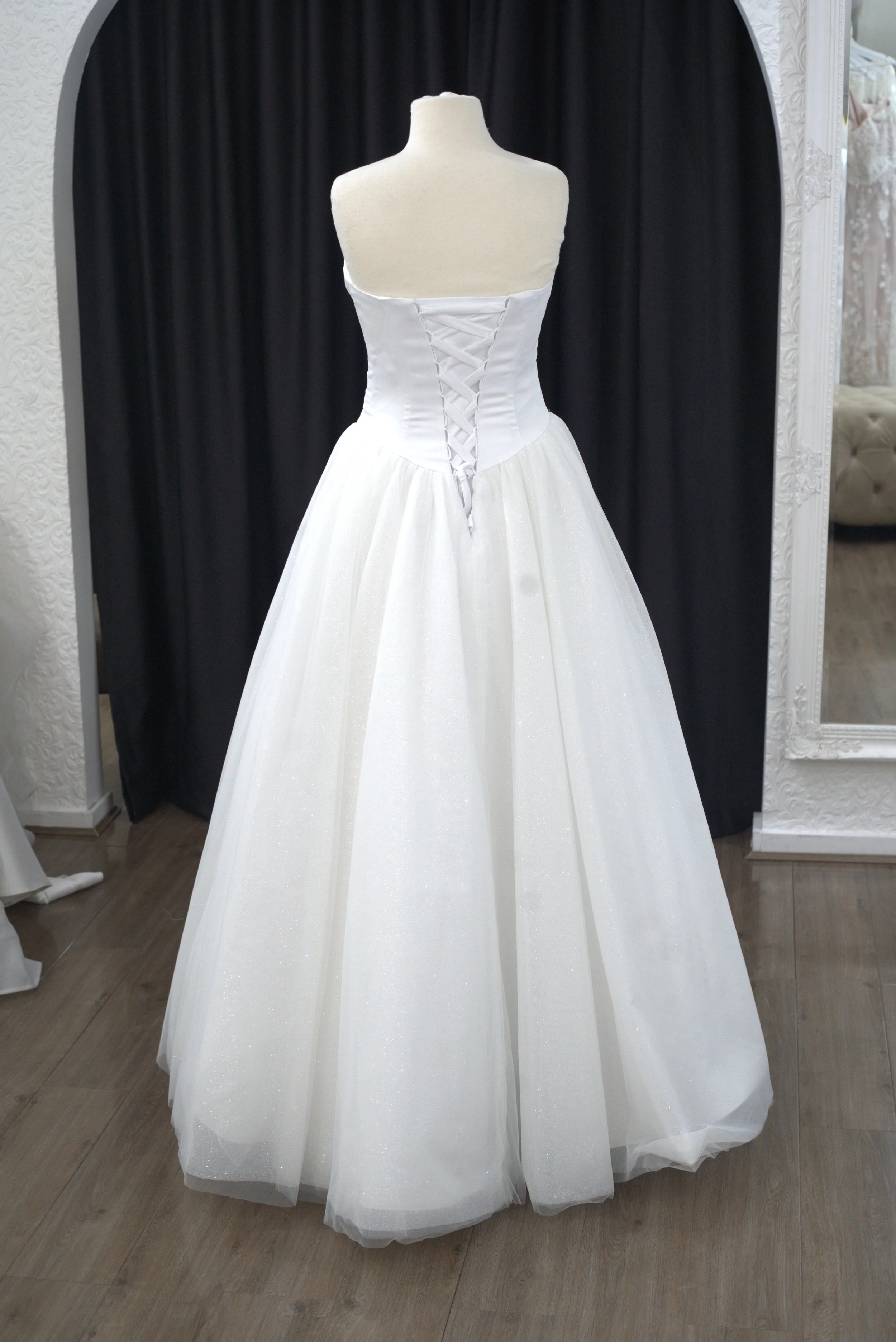 1928 - Inez Back.jpg