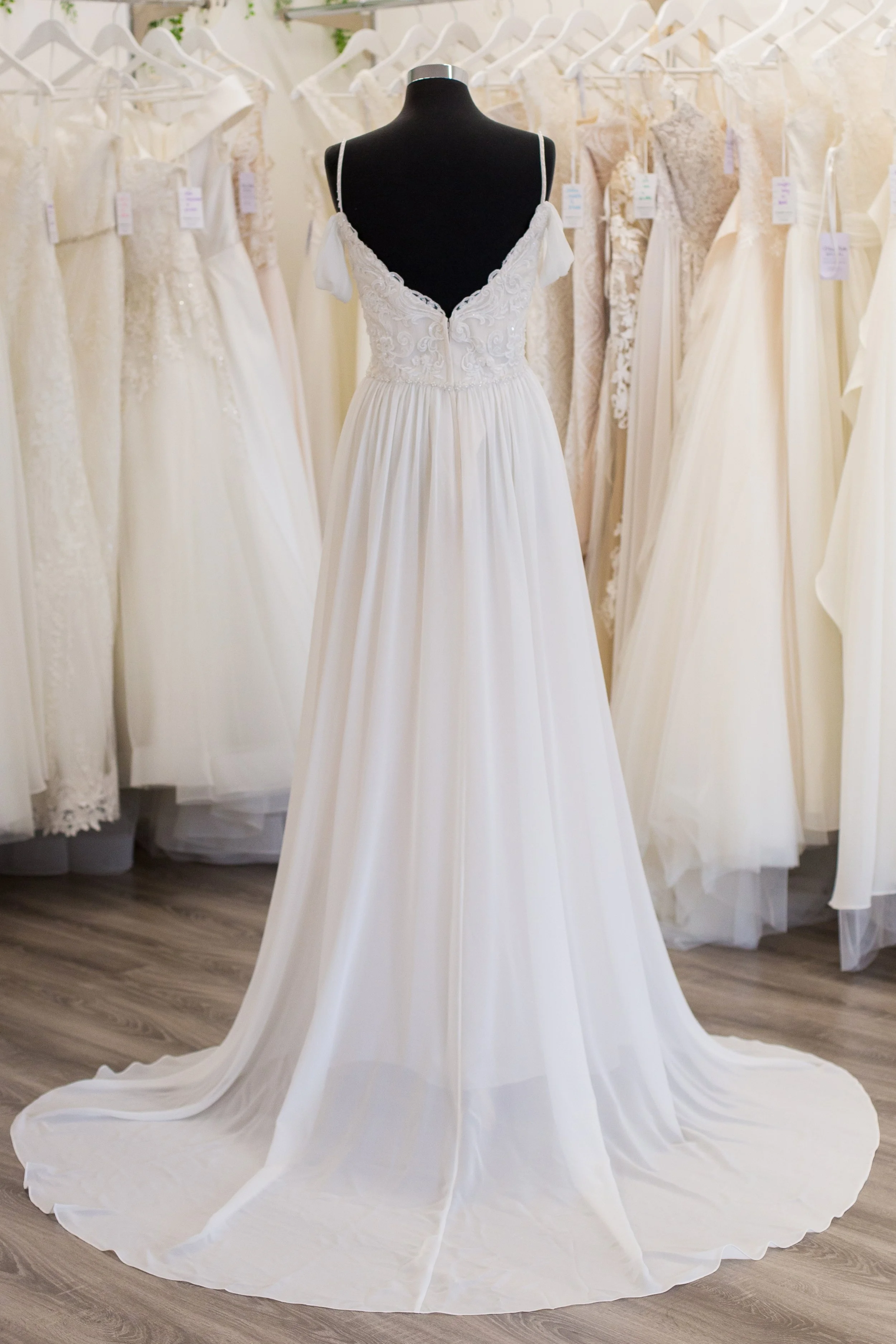 © Miss Bella Bridal-Nora Back.jpg