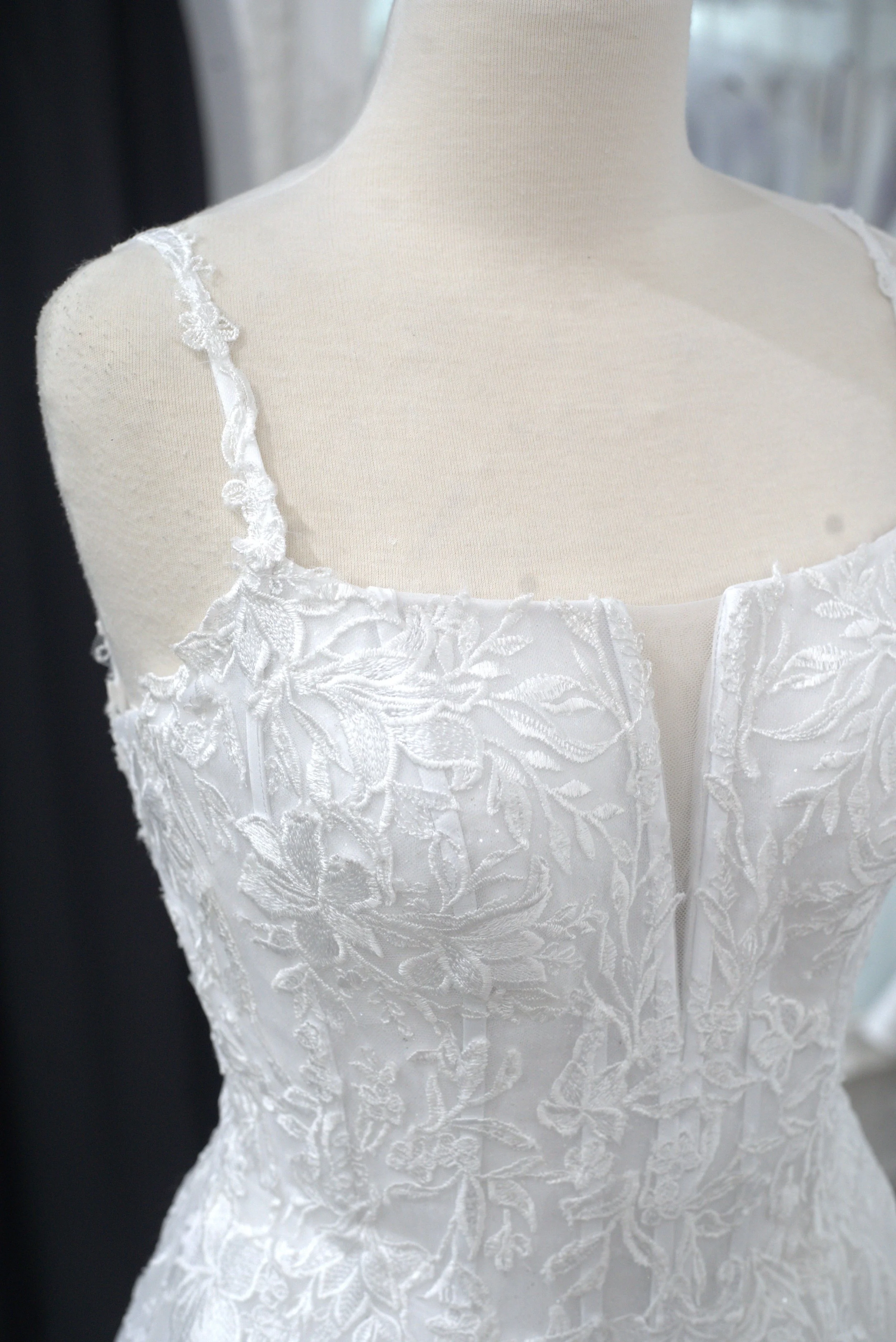 1875B - Ophelia Straps.jpg