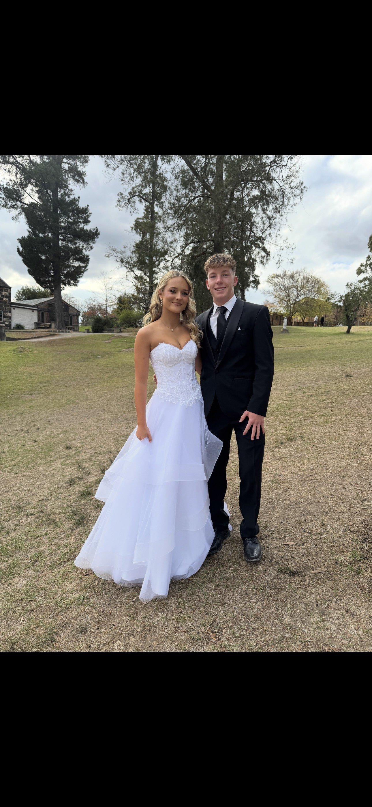 Izzy (Arabella Gown).png