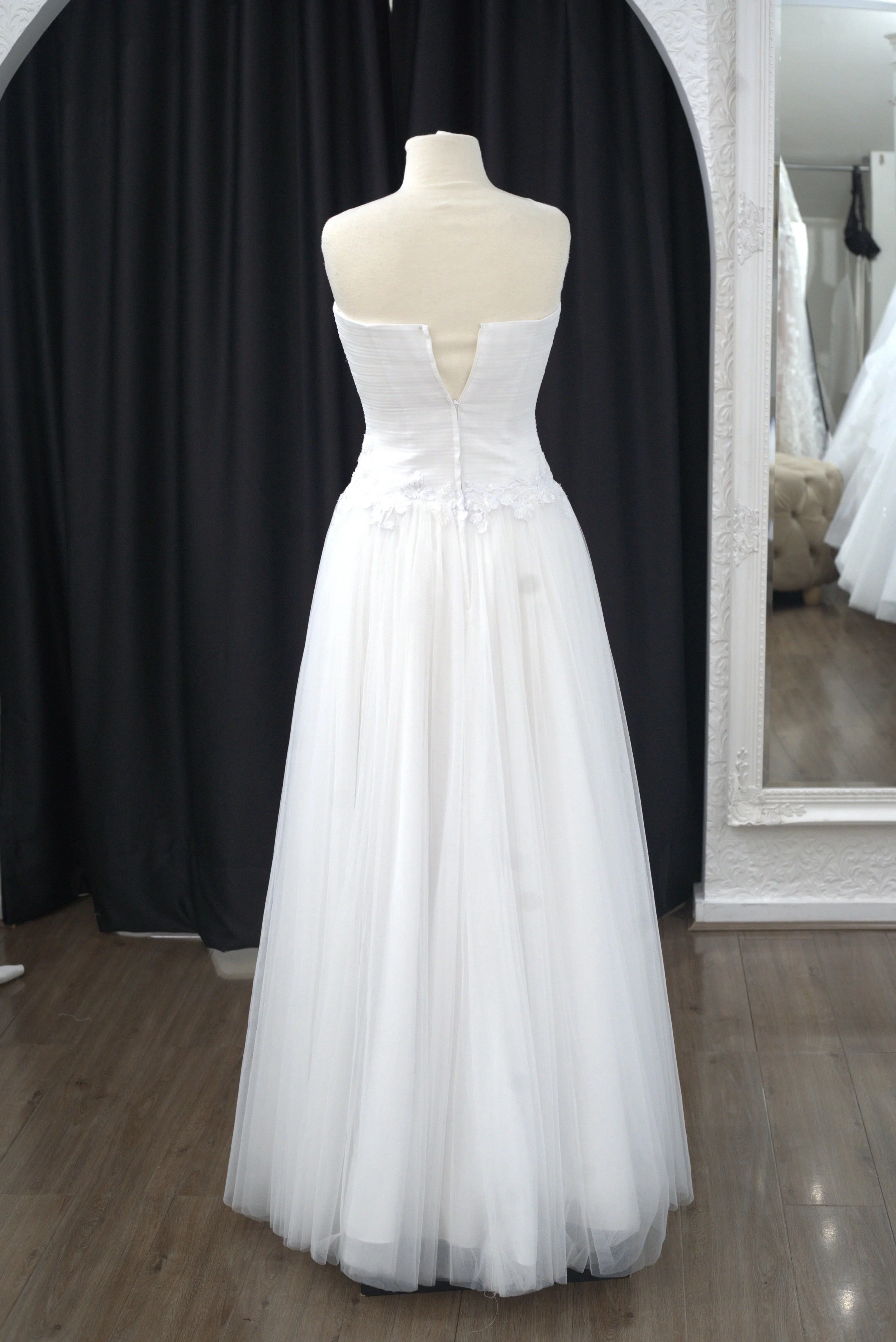 1906 - Juliette Back.jpg