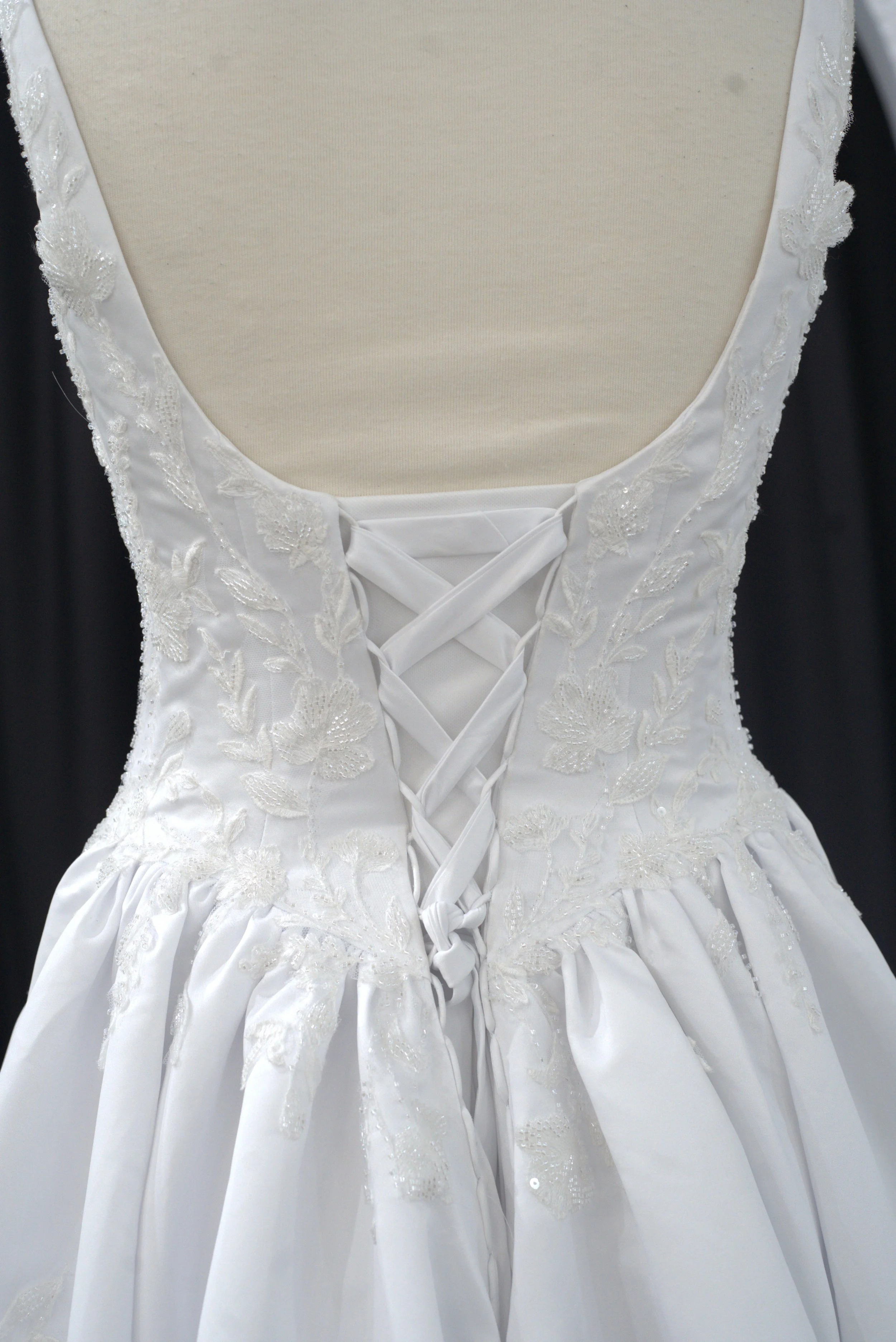 1936 - Nessa Back CU.jpg