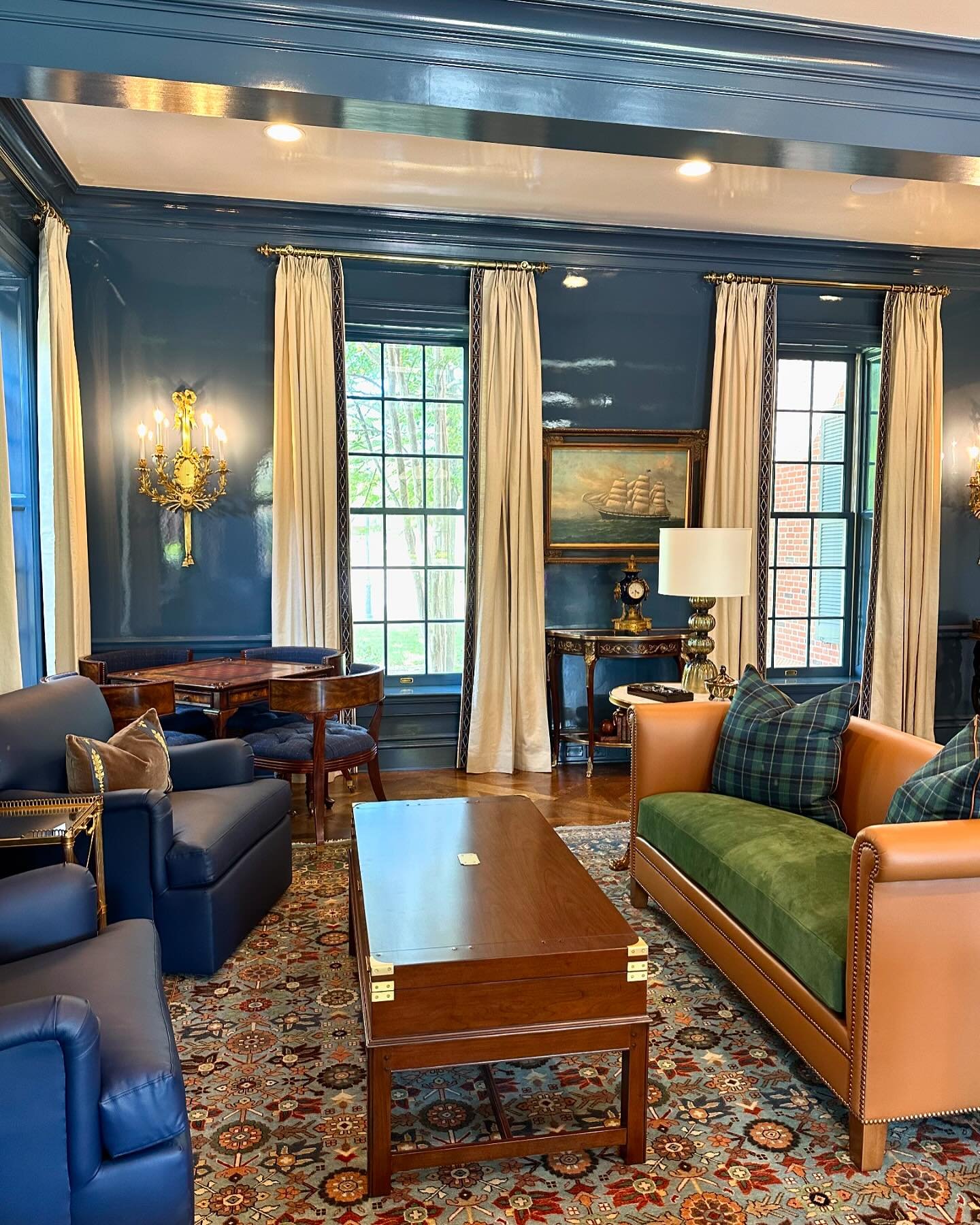 The perfect place to cheers to the weekend 🥃