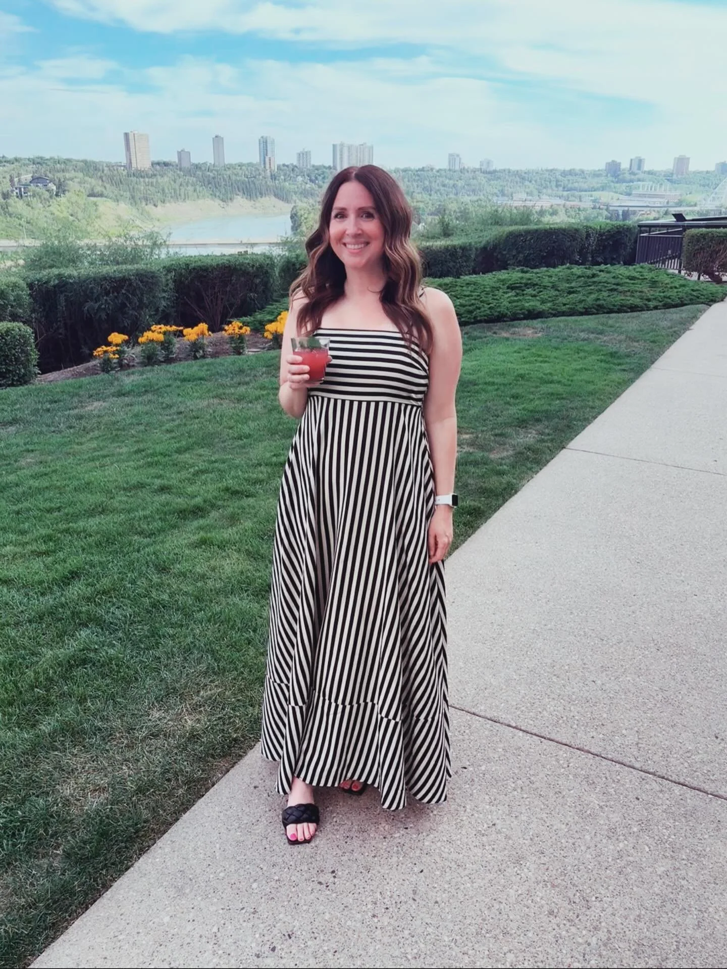 ✨Know that the opportunity to walk alone, even for a bit, is a rare gift, one that will hand you insight that can change the course of your life.✨

Two years since I left my old life behind. 

2023, I felt embarrassed that I had lost so much. I now s