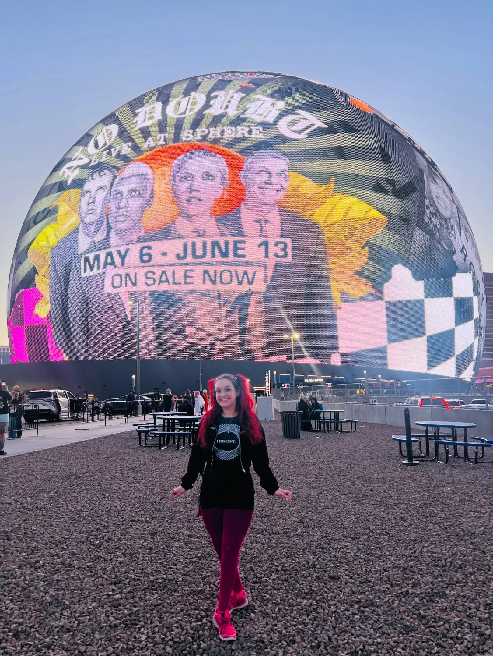 I surprised my husband, Rick with concert tickets for No Doubt (one of his favs)  as a Christmas gift after our dental assistant, Miranda (who is from Vegas) told me they would be reuniting and performing there at The Sphere. 🎸🎫
It was his first ti