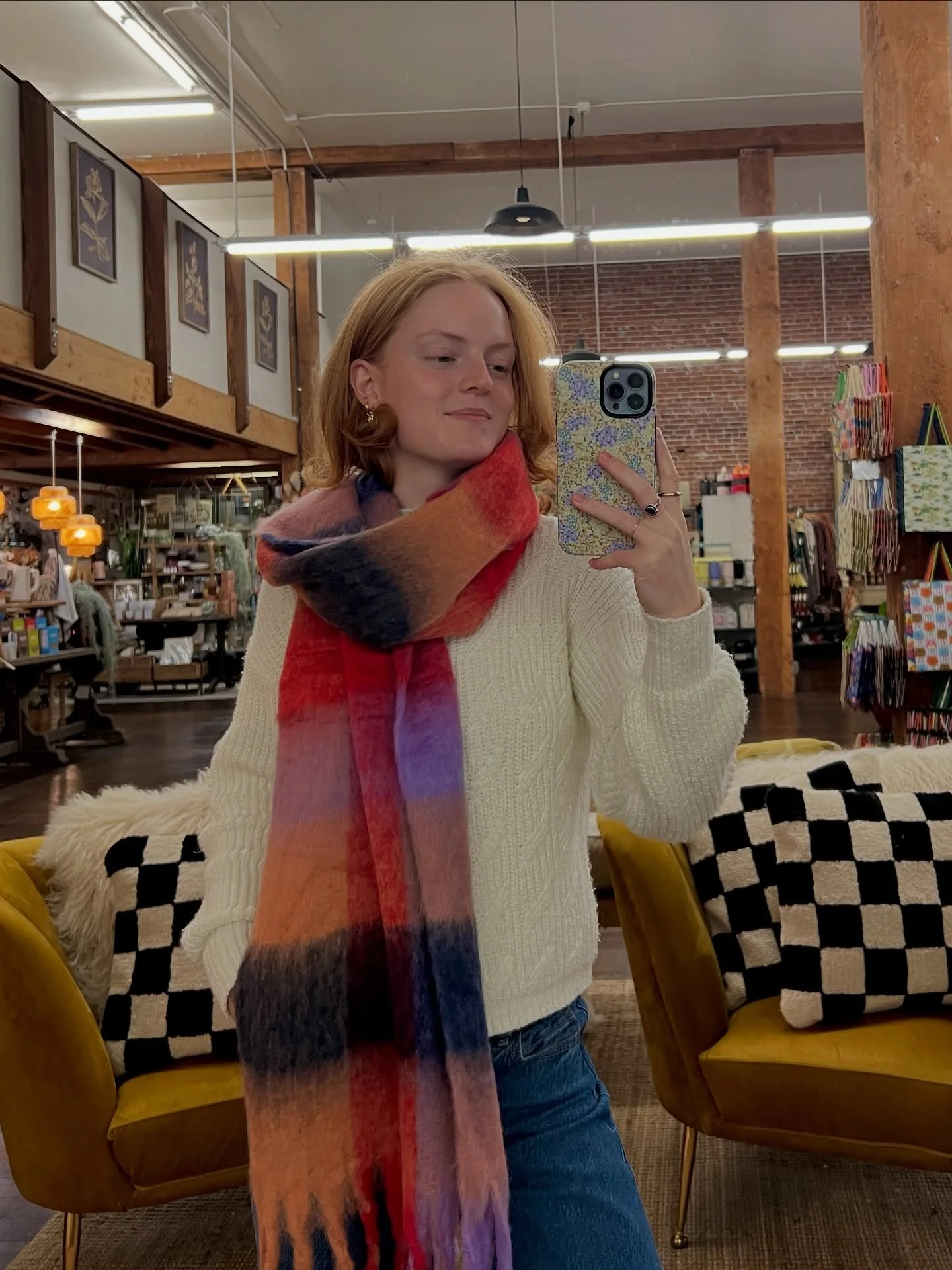 Scarves are back in stock at Restyle! Come shop our cozy selection!🧣🥰