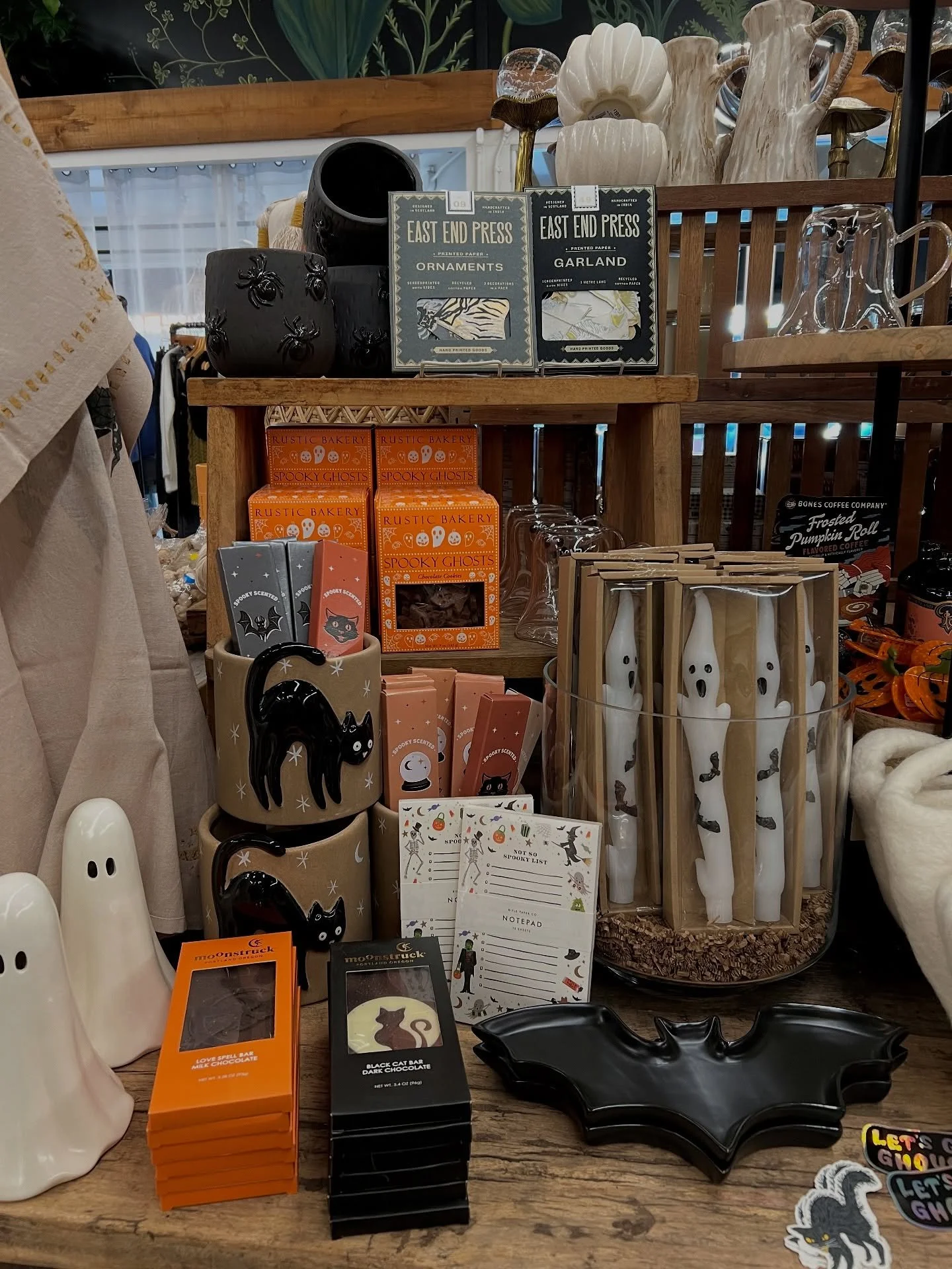 Halloween is just around the corner! Come shop our spooky treats and gifts. 🎃🦇
