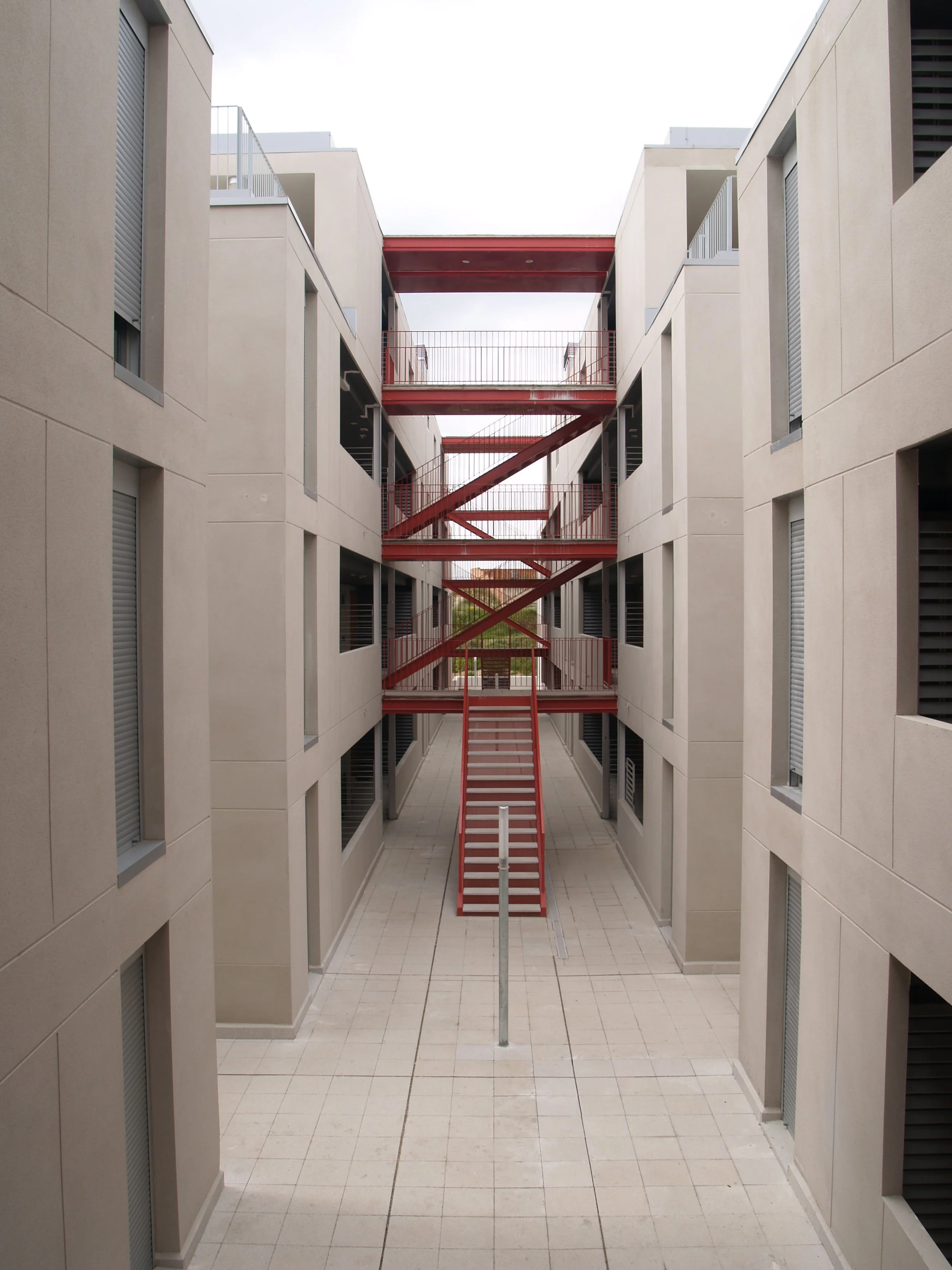 patio int 883.jpg