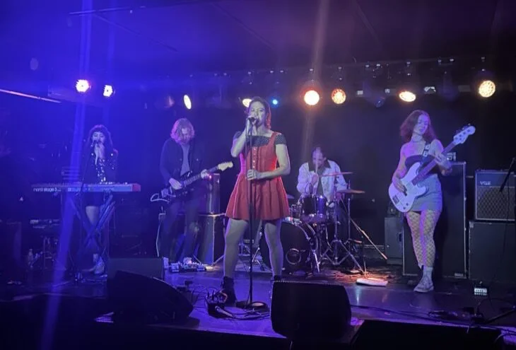 🐅🐅 new (old) review alert 🐅🐅

this fall i had the privilege of attending Kiss the Tiger&rsquo;s NYC show 

&ldquo;The variety in Kreidler&rsquo;s vocal dynamics was echoed by the rest of the band. For a moment, they would lull the audience with a