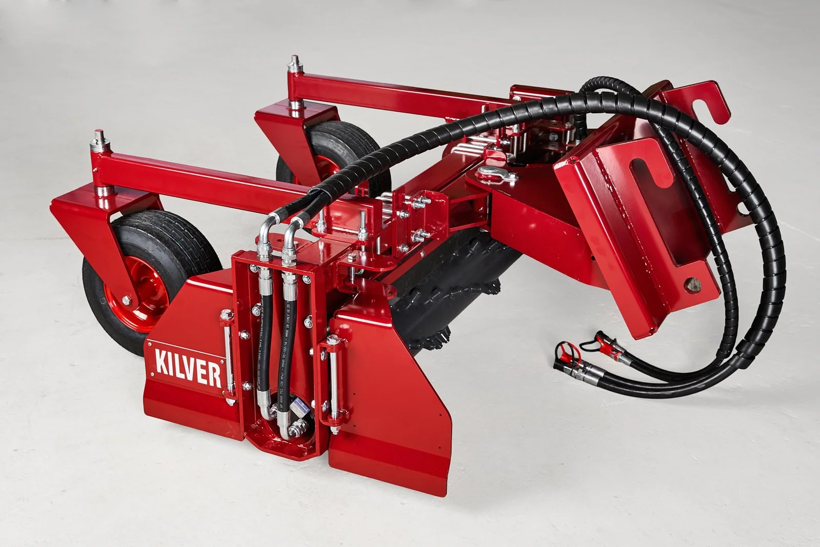 Power rake til minilæsser fra Kilver med hydraulisk sving og 160 cm arbejdsbredde