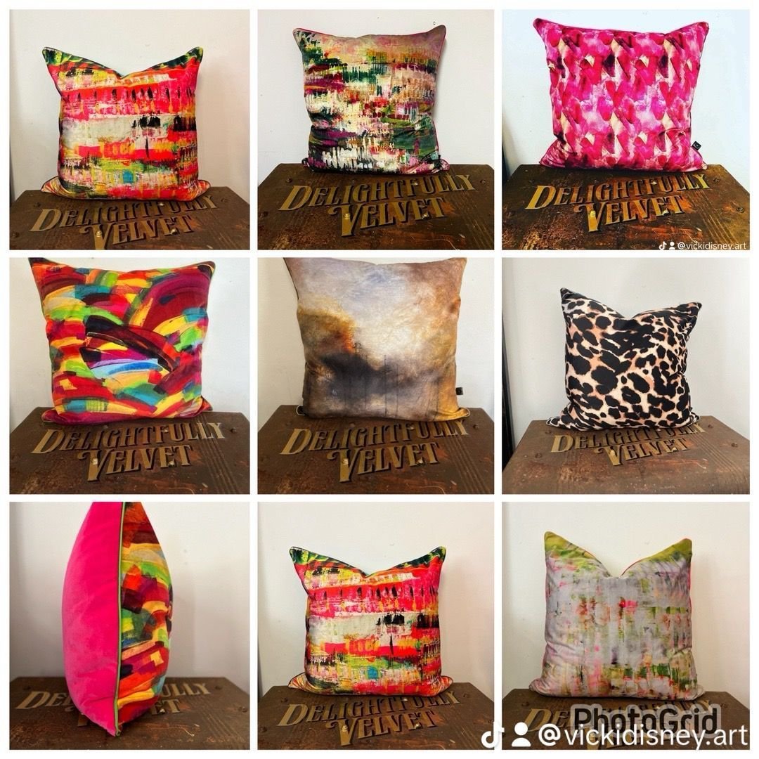 @delightfully_velvet aka Vicki Disney joins us this weekend at our new venue in Ditchling.

Jo is a huge fan of Vicki's beautiful fabrics and striking designs.

Vicki's work comes from her love of rust and erosion, the beauty left behind when natural